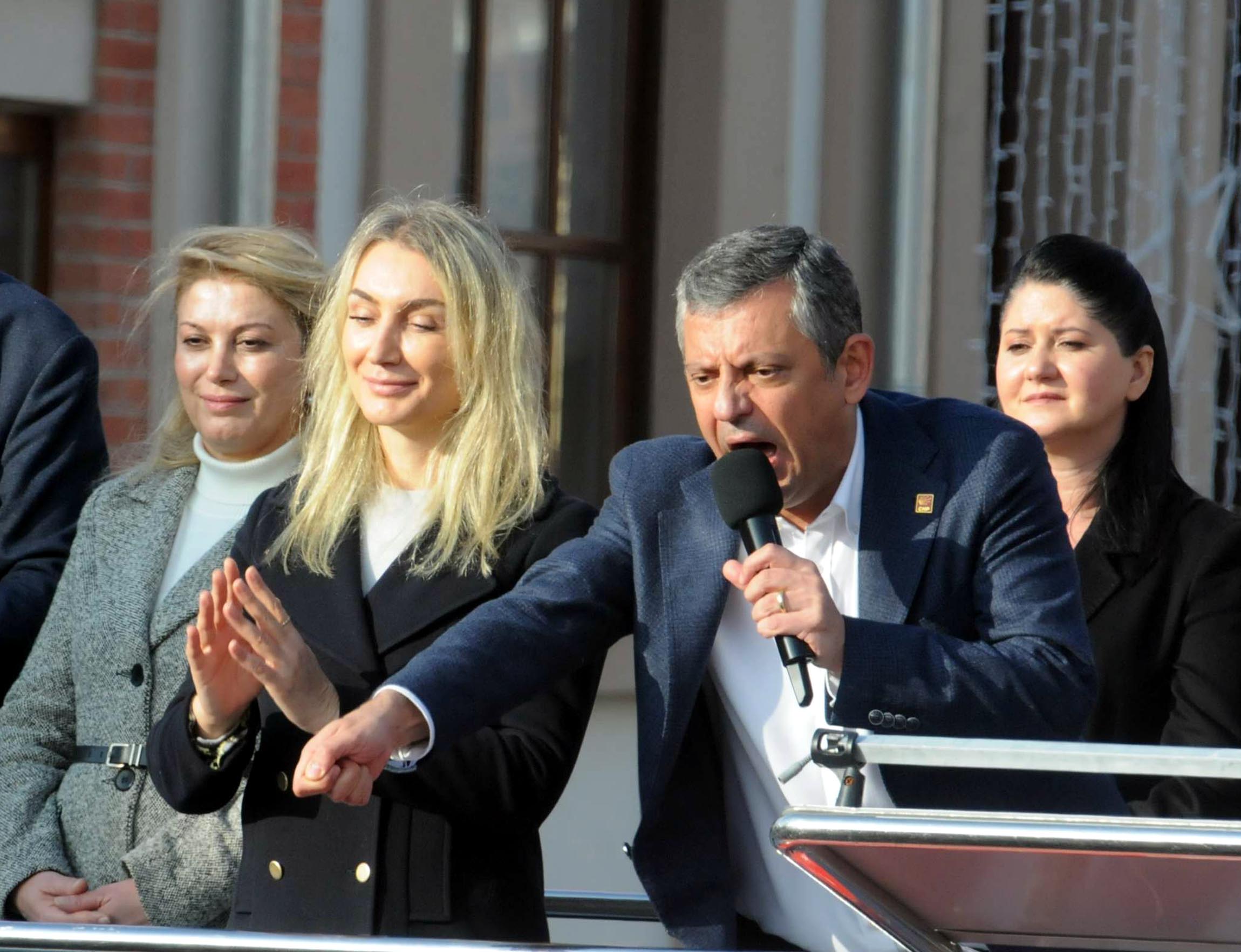 CHP Genel Başkanı Özgür Özel,