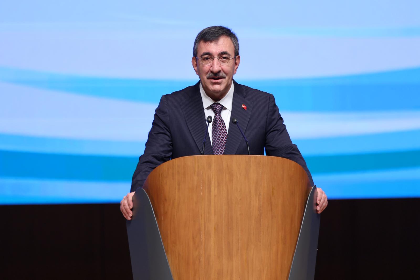 Cumhurbaşkanı Yardımcısı Cevdet Yılmaz, Bakü'de