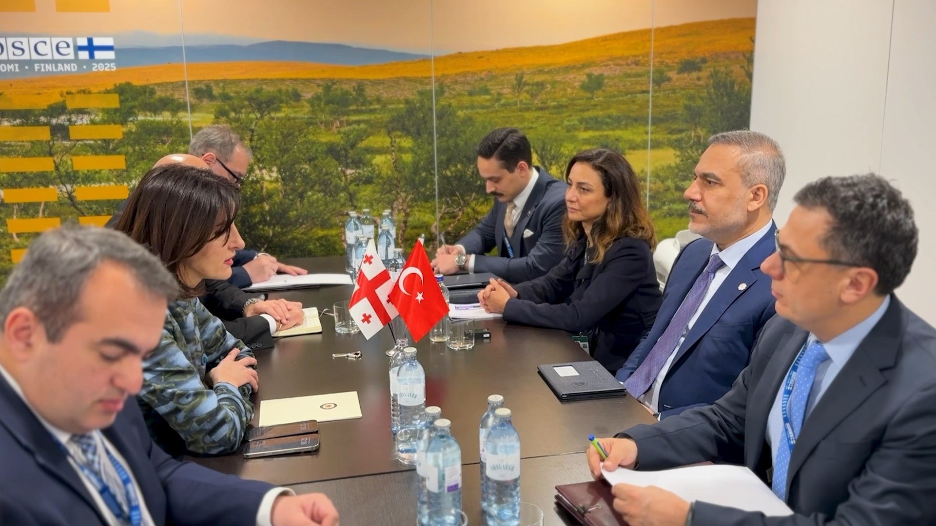 Dışişleri Bakanı Fidan, Gürcistanlı Mevkidaşı Botchorishvili ile Viyana’da Görüştü