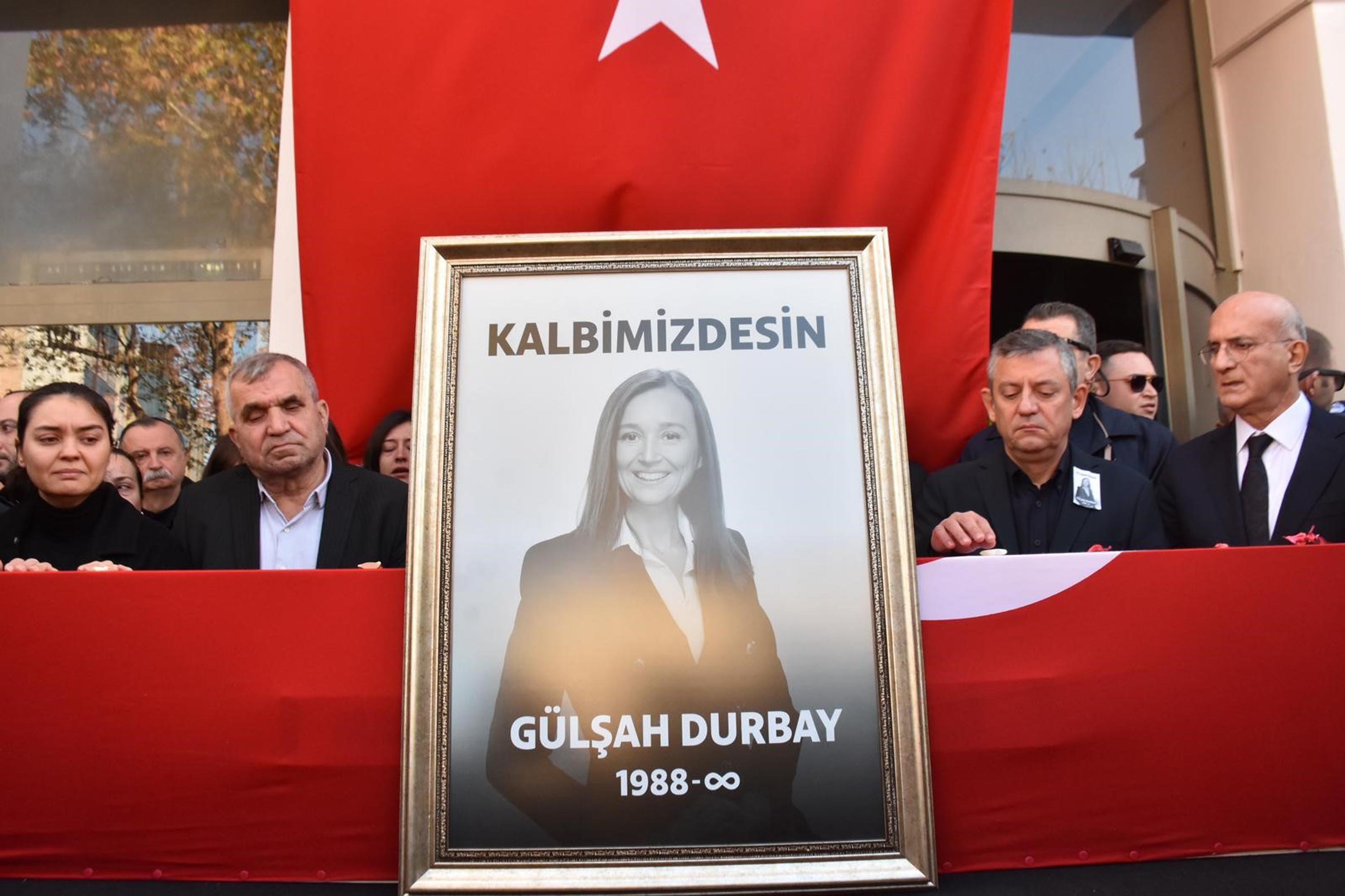 CHP Genel Başkanı Özgür Özel’den Yürek Burkan Konuşma: ‘6 Ayda Bir Tabut Bayraklıyoruz, Yeter Artık!’