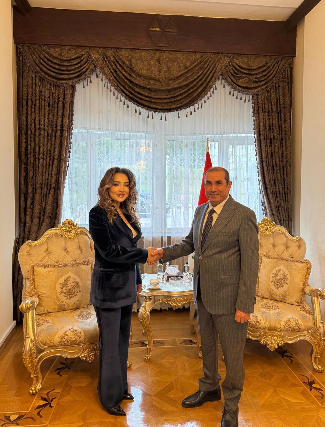 Türkiye-Irak Ekonomik İlişkileri Masaya Yatırıldı: ULUSKON Başkanı Atasoy, Irak Büyükelçisi Al-Lachmawi ile Görüştü