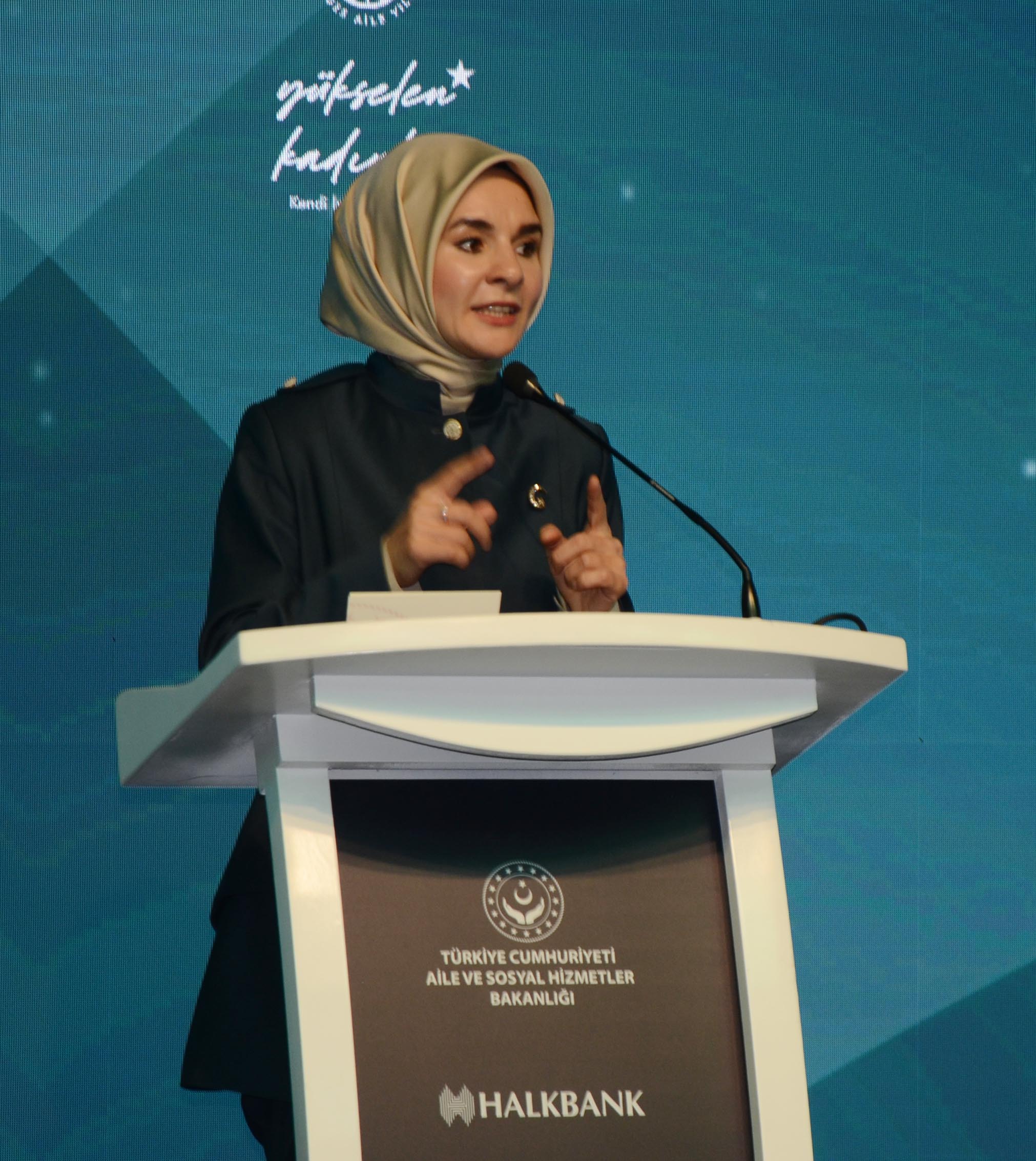 Aile ve Sosyal Hizmetler Bakanı