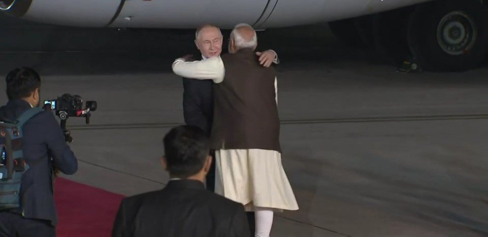 Putin Hindistan’da: Modi ile Yeni Delhi’de Kritik Görüşmeler Başladı