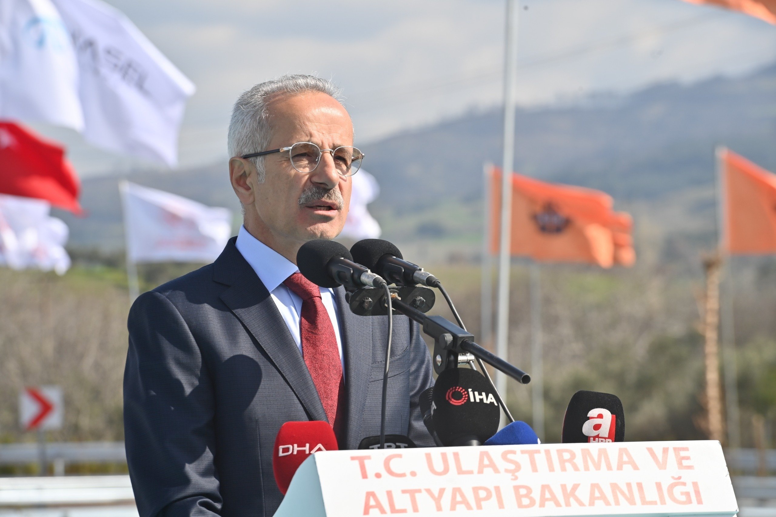 Ulaştırma Bakanı Abdulkadir Uraloğlu, Ankara-Niğde