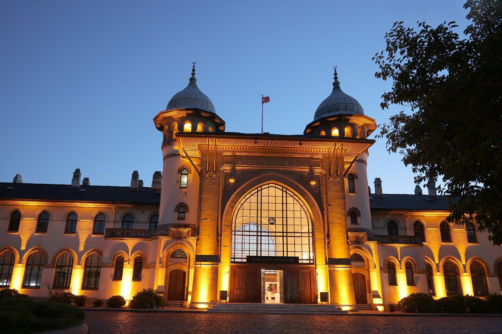 Trakya Üniversitesi’nin Ücretli Giriş Kararı Mahkeme Kararıyla Durduruldu!