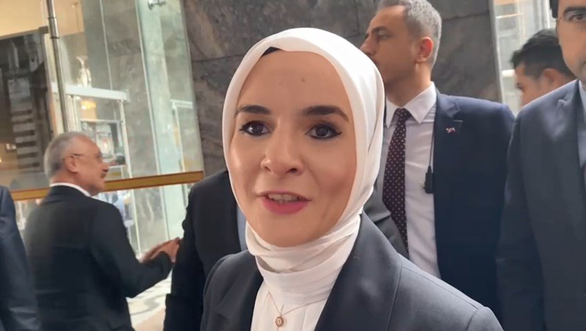 Aile ve Sosyal Hizmetler Bakanı Göktaş’tan Kritik Açıklama: Doğum İzni 24 Haftaya Çıkıyor!