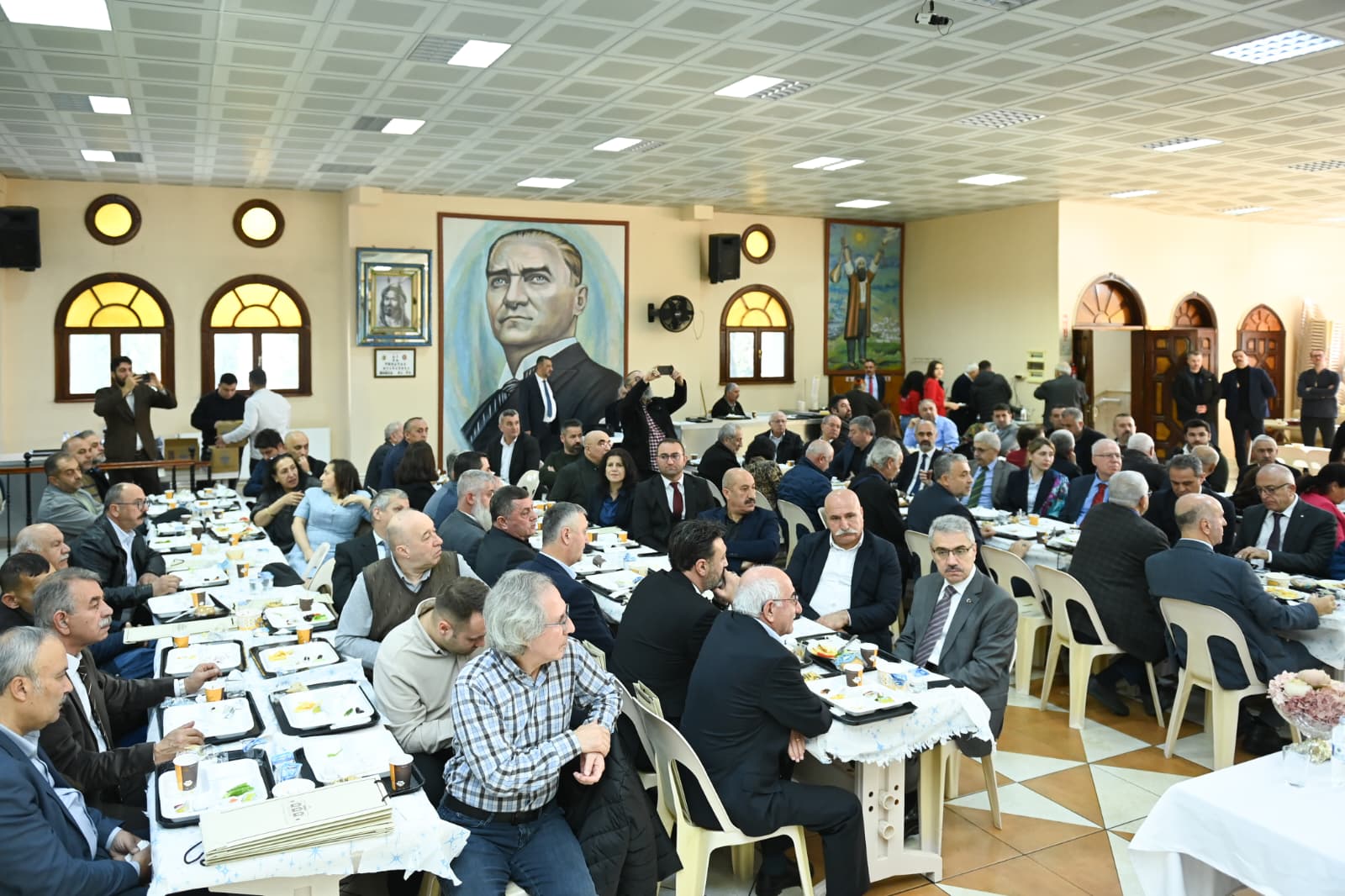 Bakan Ersoy’dan Tarihi Açıklama: Cemevleri Artık İmar Planlarında Yer Alacak