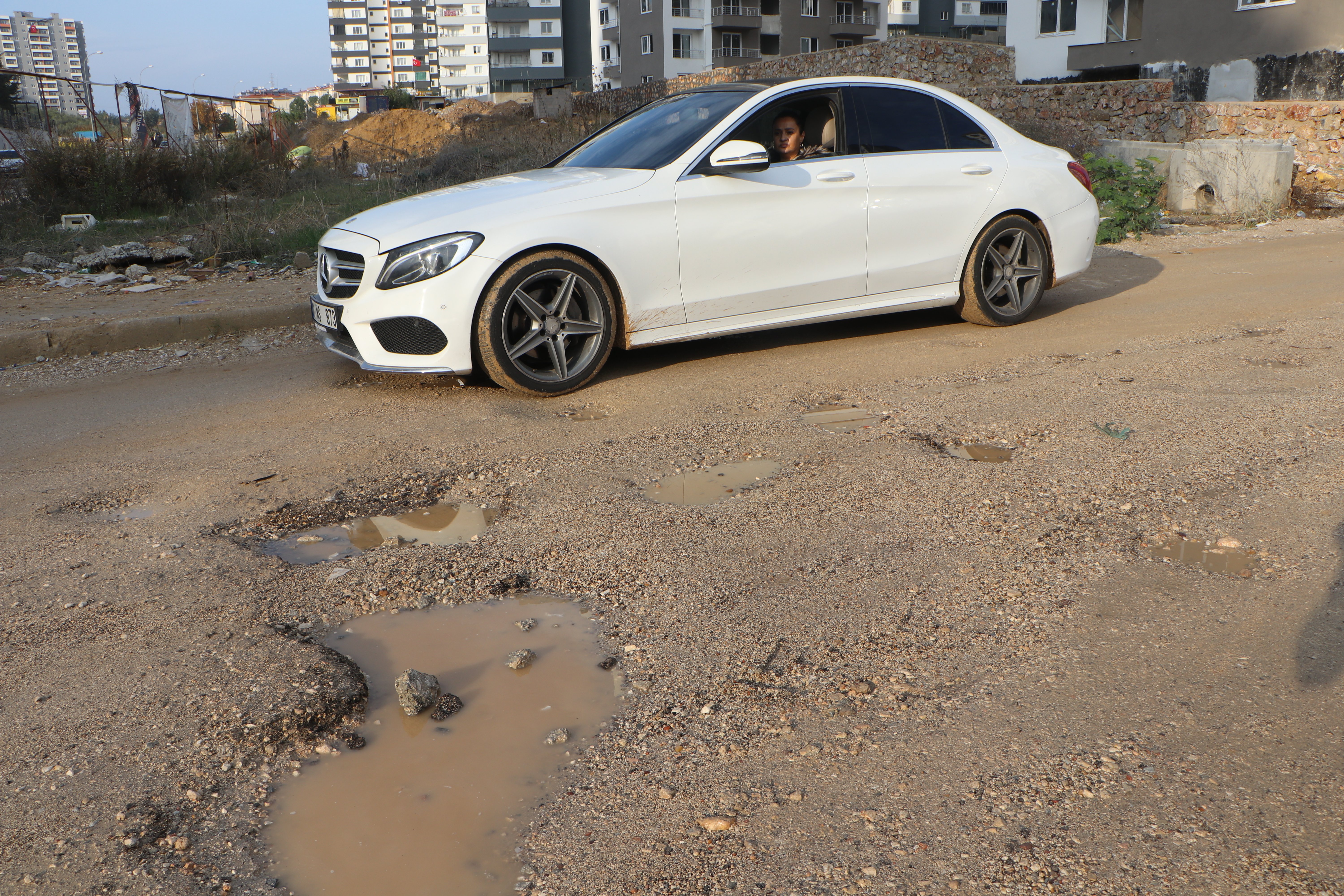 Adana Sarıçam Osmangazi Mahallesi'nde yağışlarla