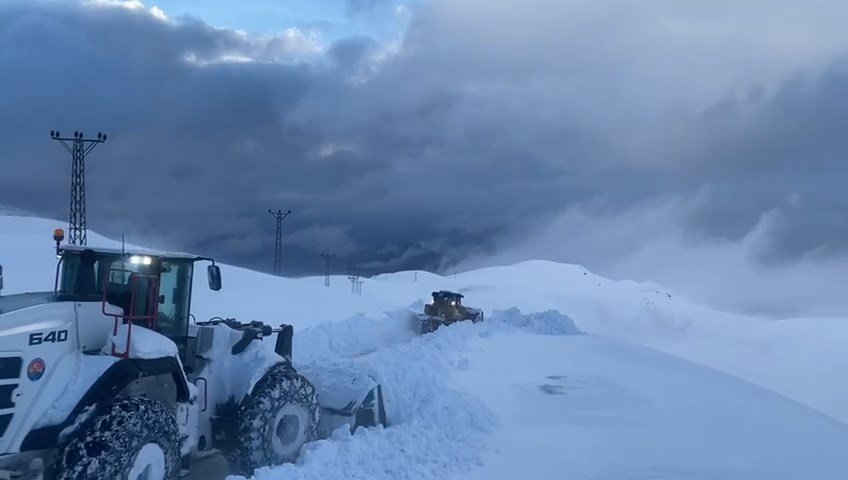 Şırnak’ta Kar Fırtınasına Karşı İçişleri Bakanlığı Seferber Oldu!