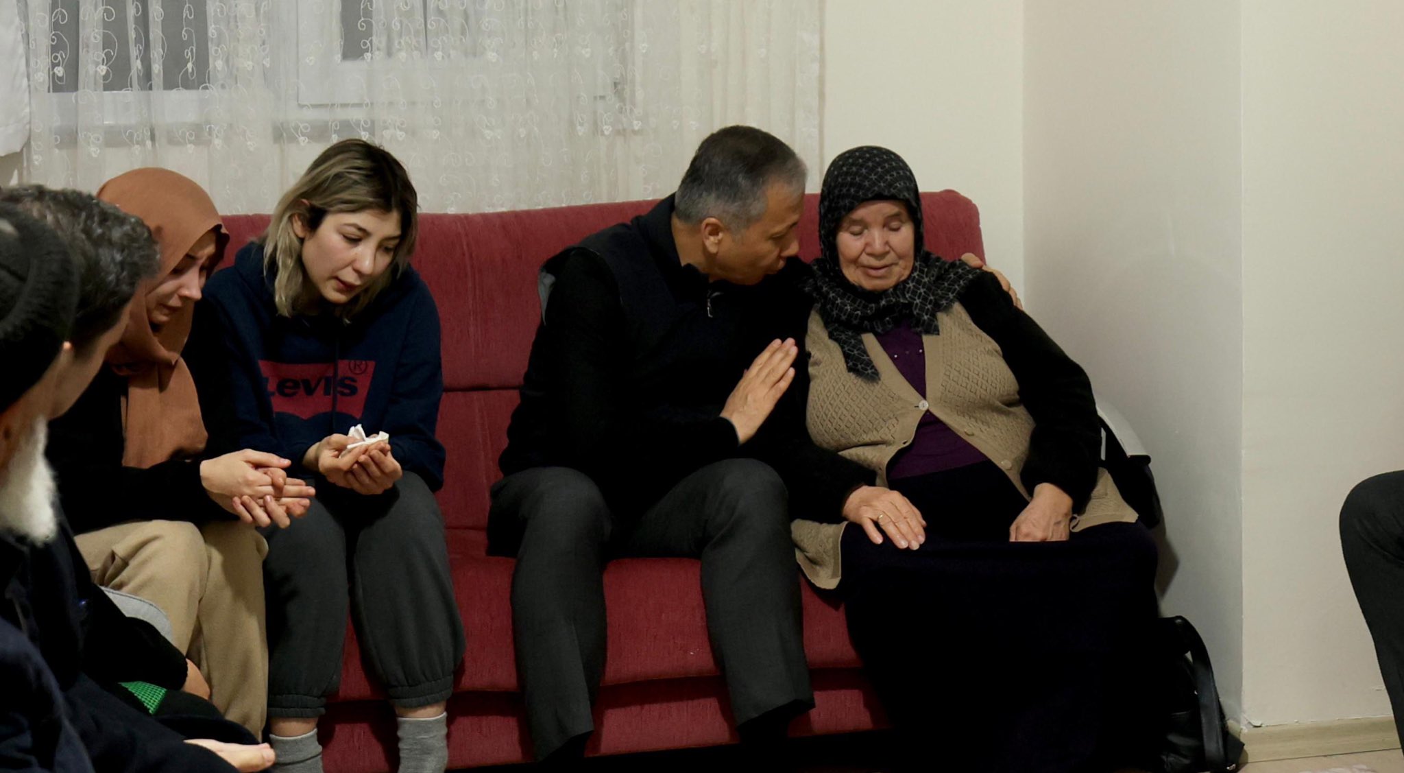 İçişleri Bakanı Ali Yerlikaya,