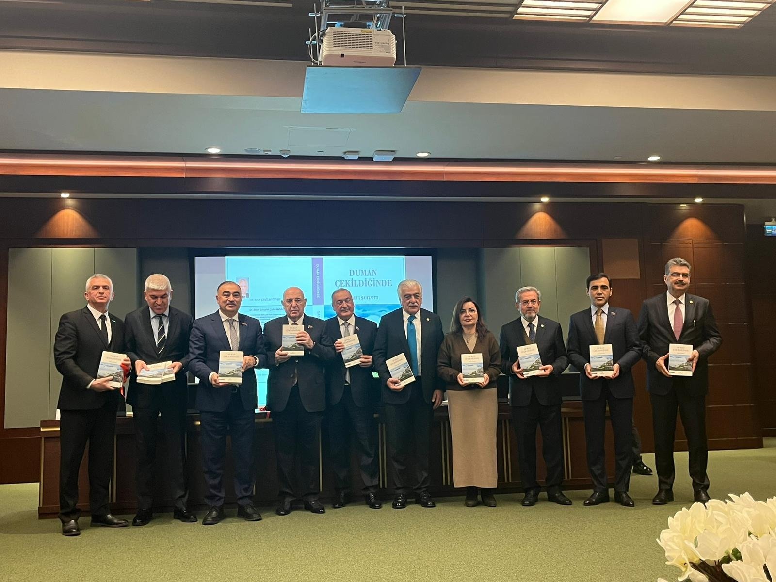 Ankara’da Haydar Aliyev Anıldı: ‘Duman Çekildiğinde’ Kitabı Tanıtıldı