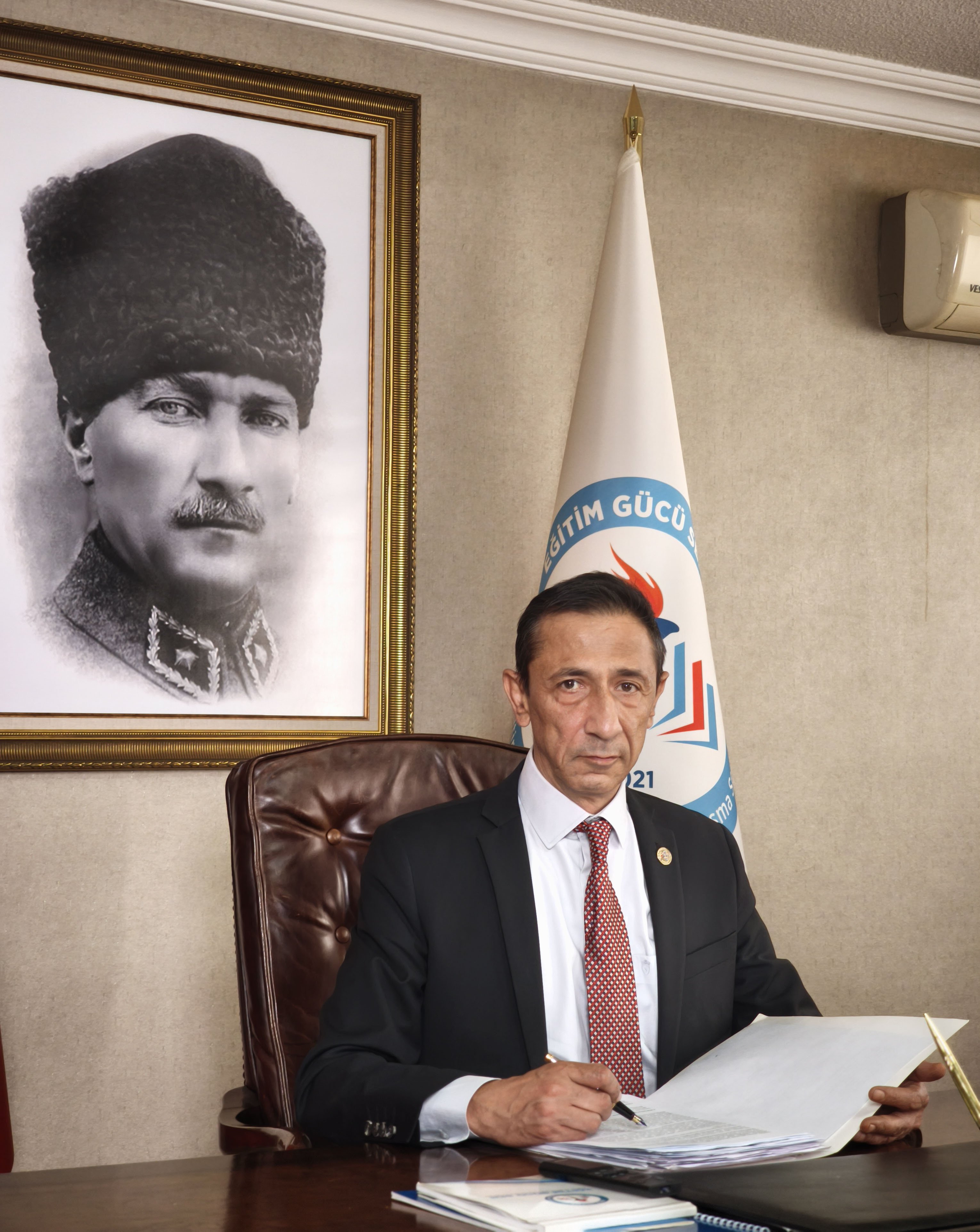 Eğitim Gücü Sen Başkanı Oğuz