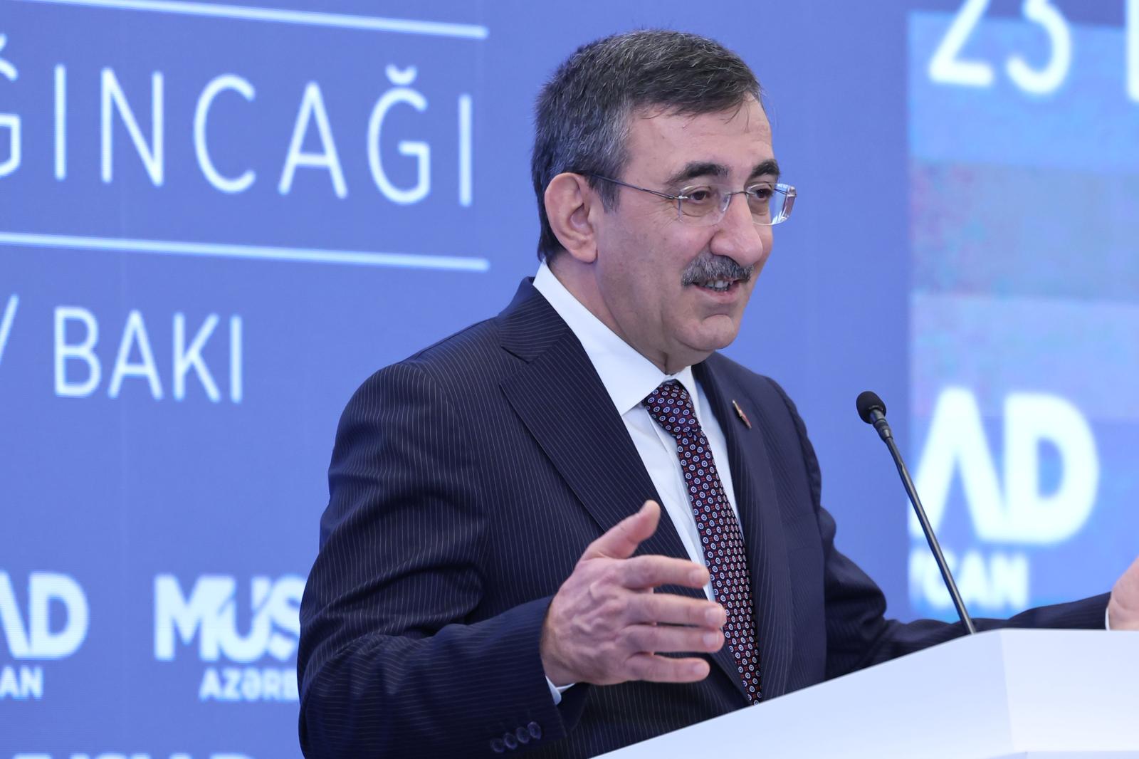 Cumhurbaşkanı Yardımcısı Cevdet Yılmaz, Bakü'de