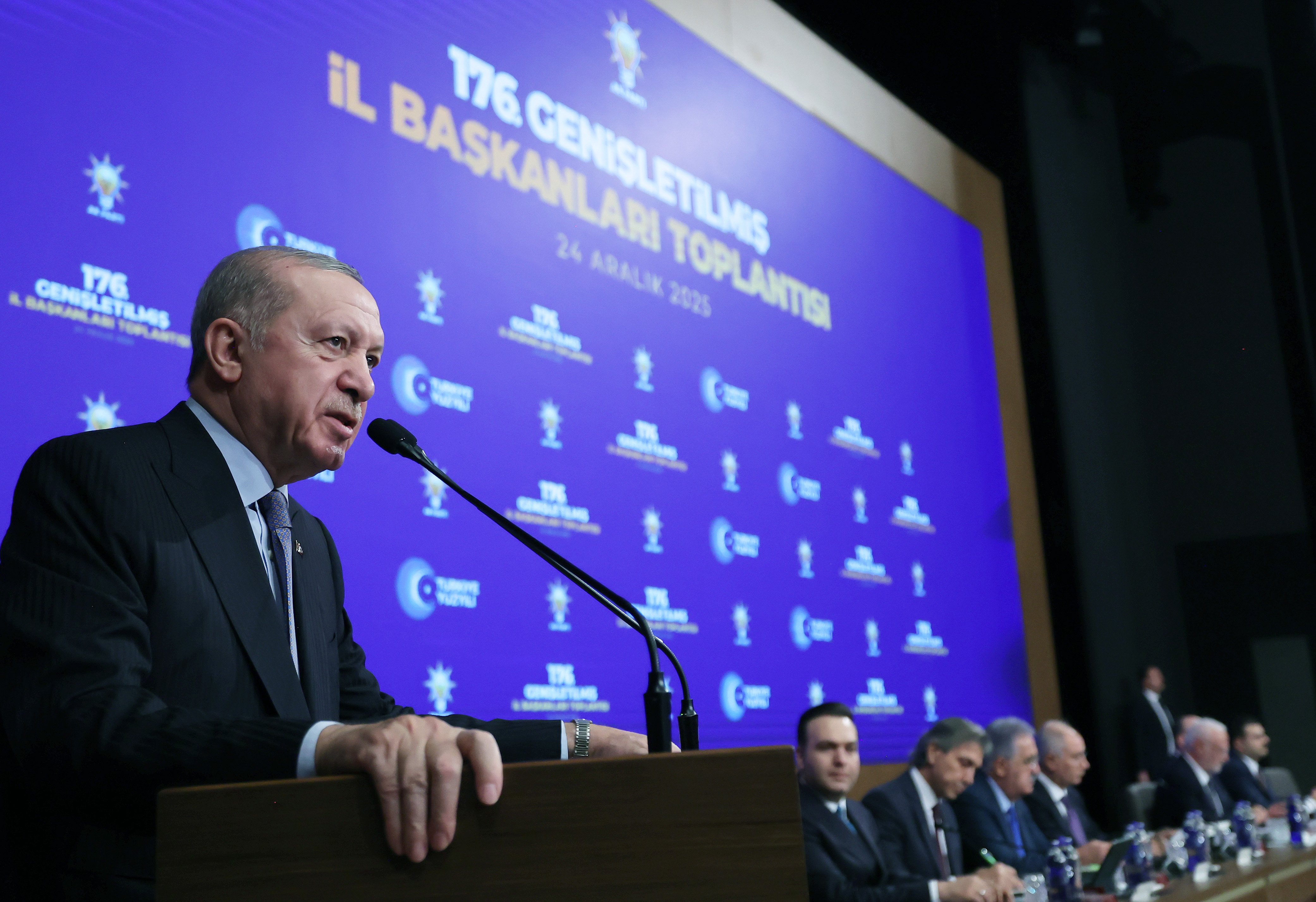 Cumhurbaşkanı Erdoğan, AK Parti toplantısında