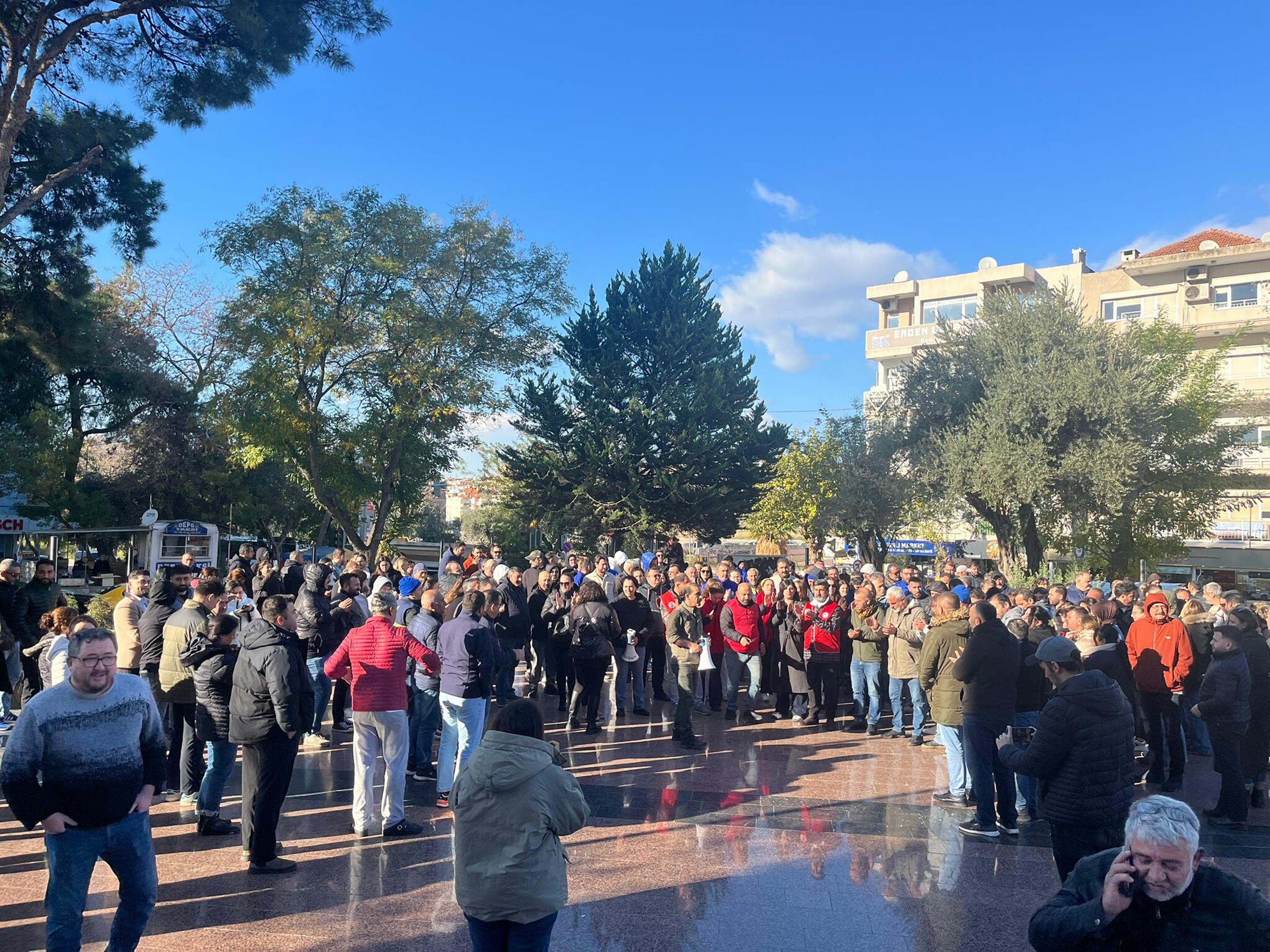 Buca’da İsyan: Belediye İşçileri Maaşlarını Alamayınca İş Bıraktı!