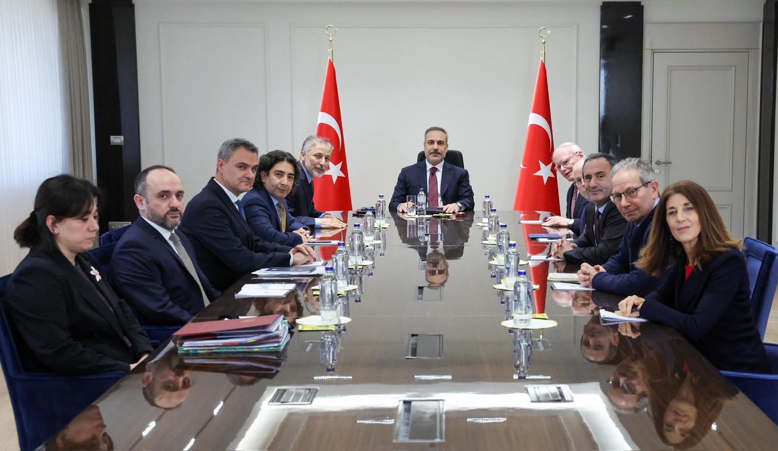 Dışişleri Bakanı Hakan Fidan, Siyaset,