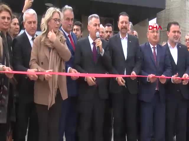 İzmir Valisi Süleyman Elban,