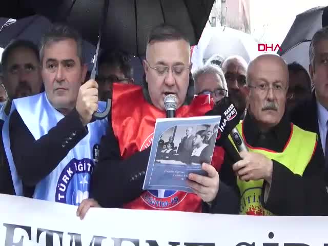 Samsun'da okul müsabakasında öğretmene