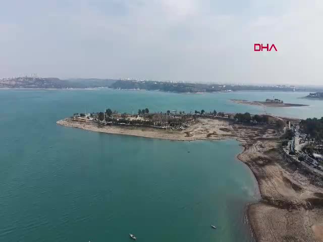 Adana'da Seyhan Baraj Gölü'ndeki