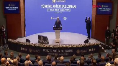 Ticaret Bakanı Ömer Bolat, Ankara'daki