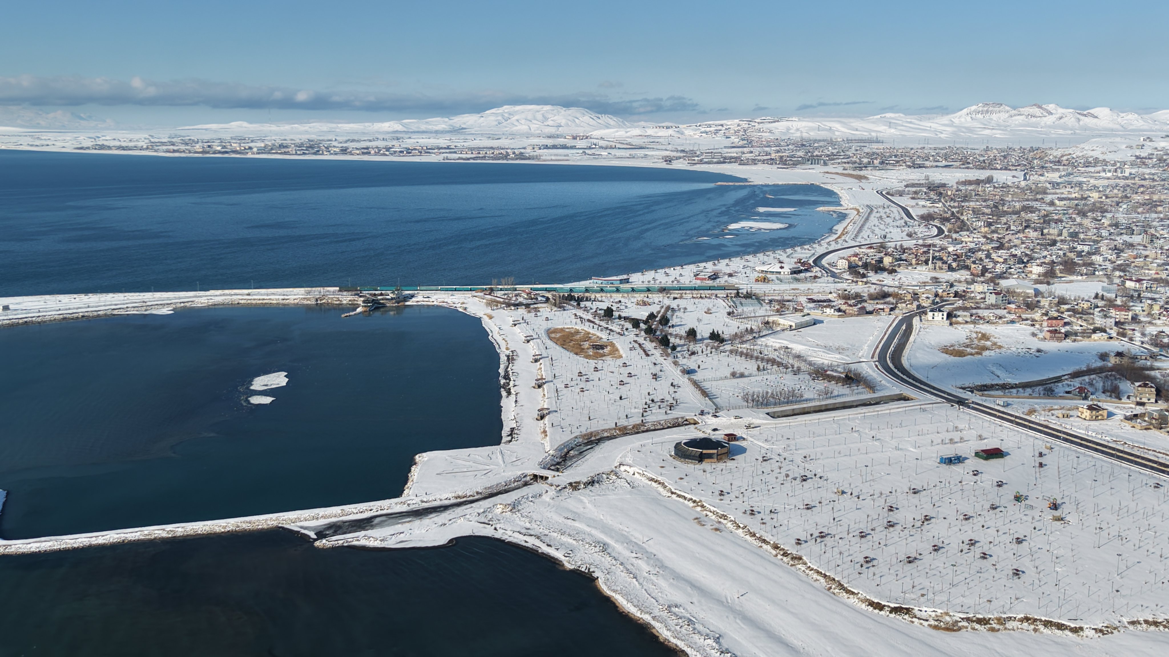 Prof. Dr. Faruk Alaeddinoğlu, Van