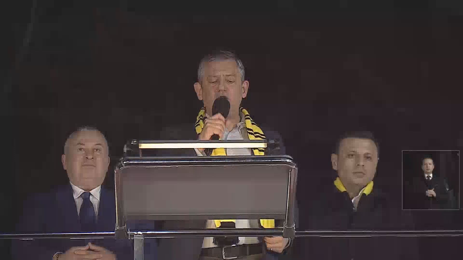 CHP Genel Başkanı Özgür Özel,