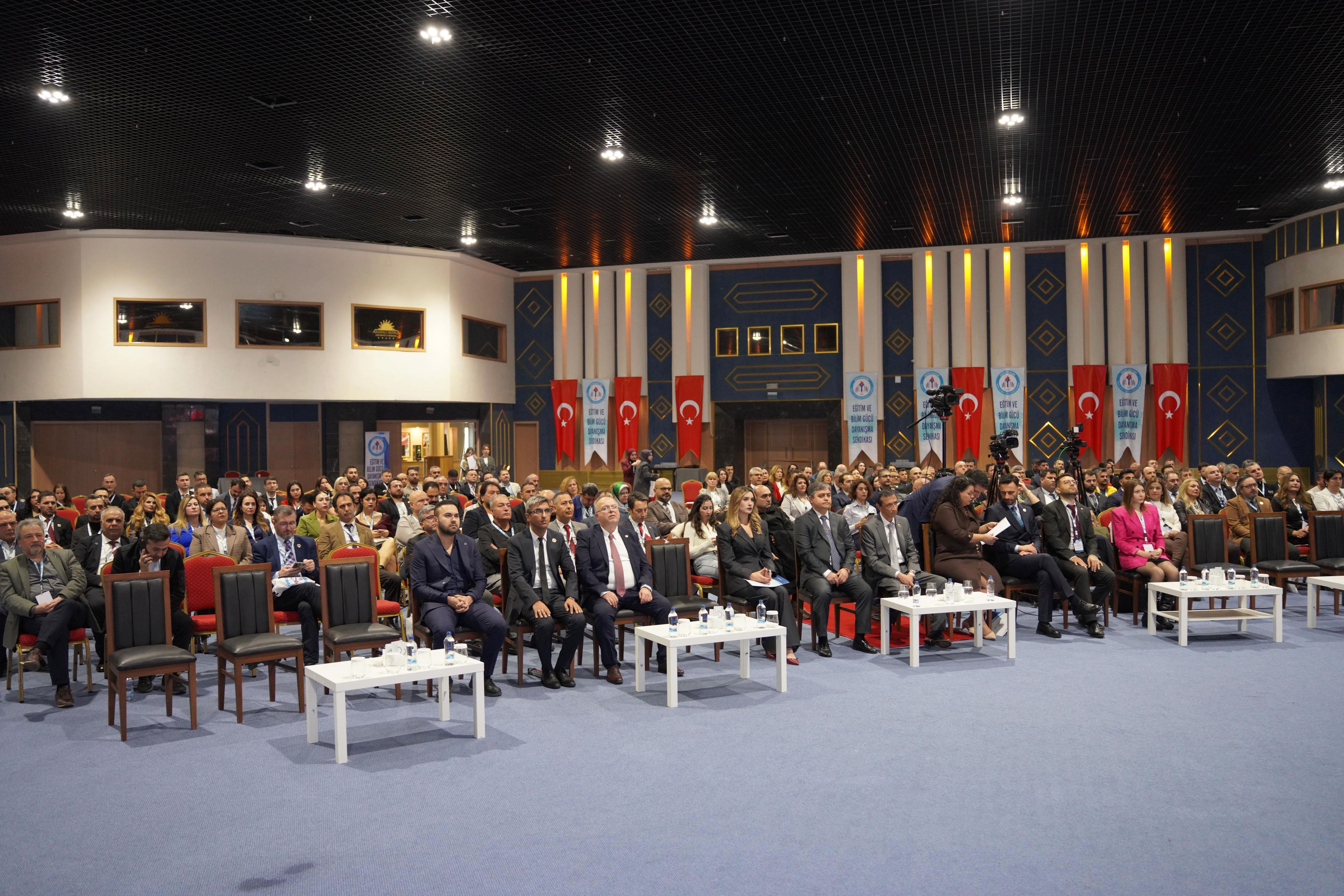 Eğitim Gücü Sen'in genel kurulunda