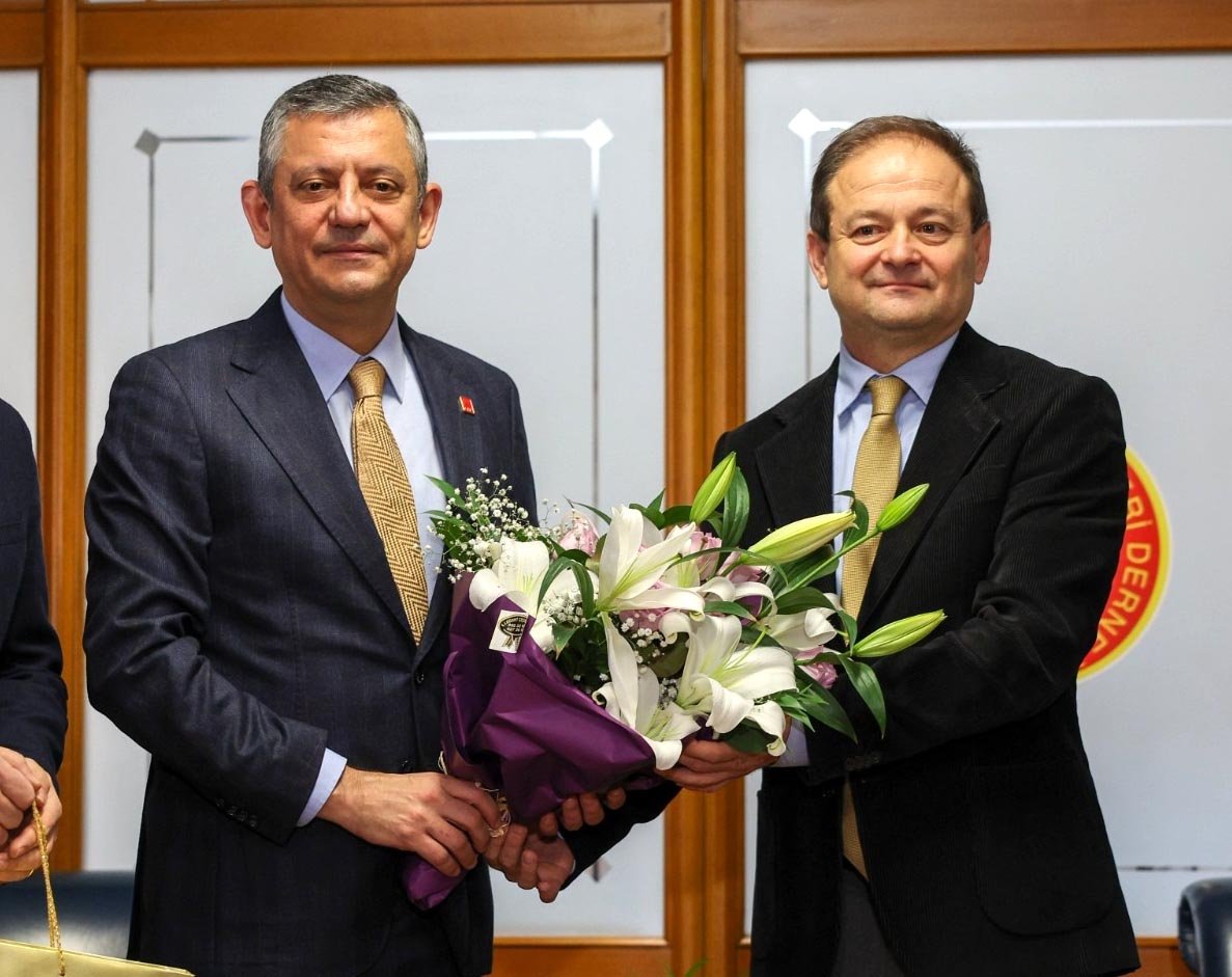 CHP Genel Başkanı Özgür Özel,