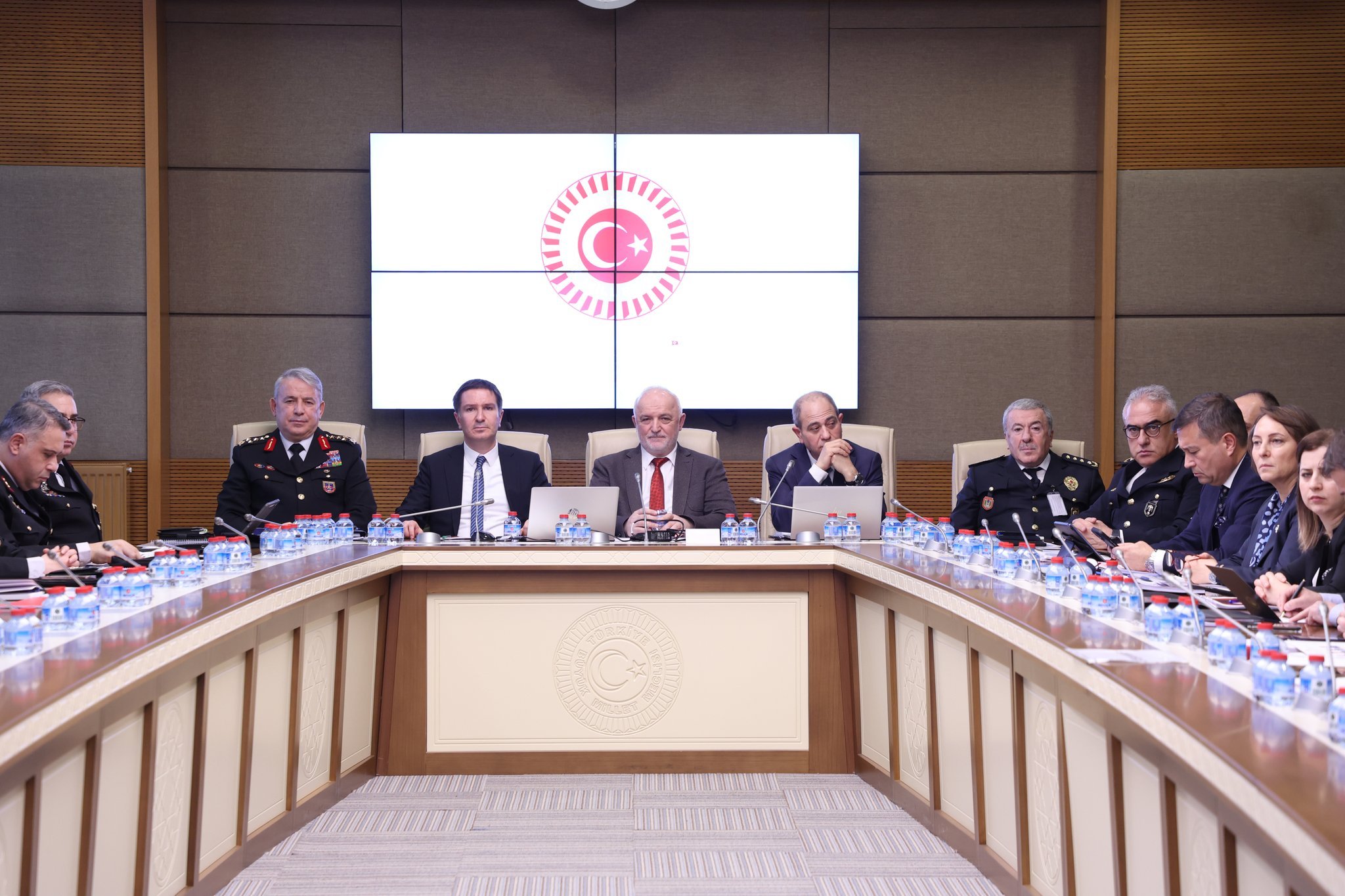 TBMM Suça Sürüklenen Çocuklar Komisyonu,