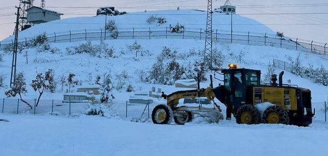Bingöl'de etkili olan kar yağışı