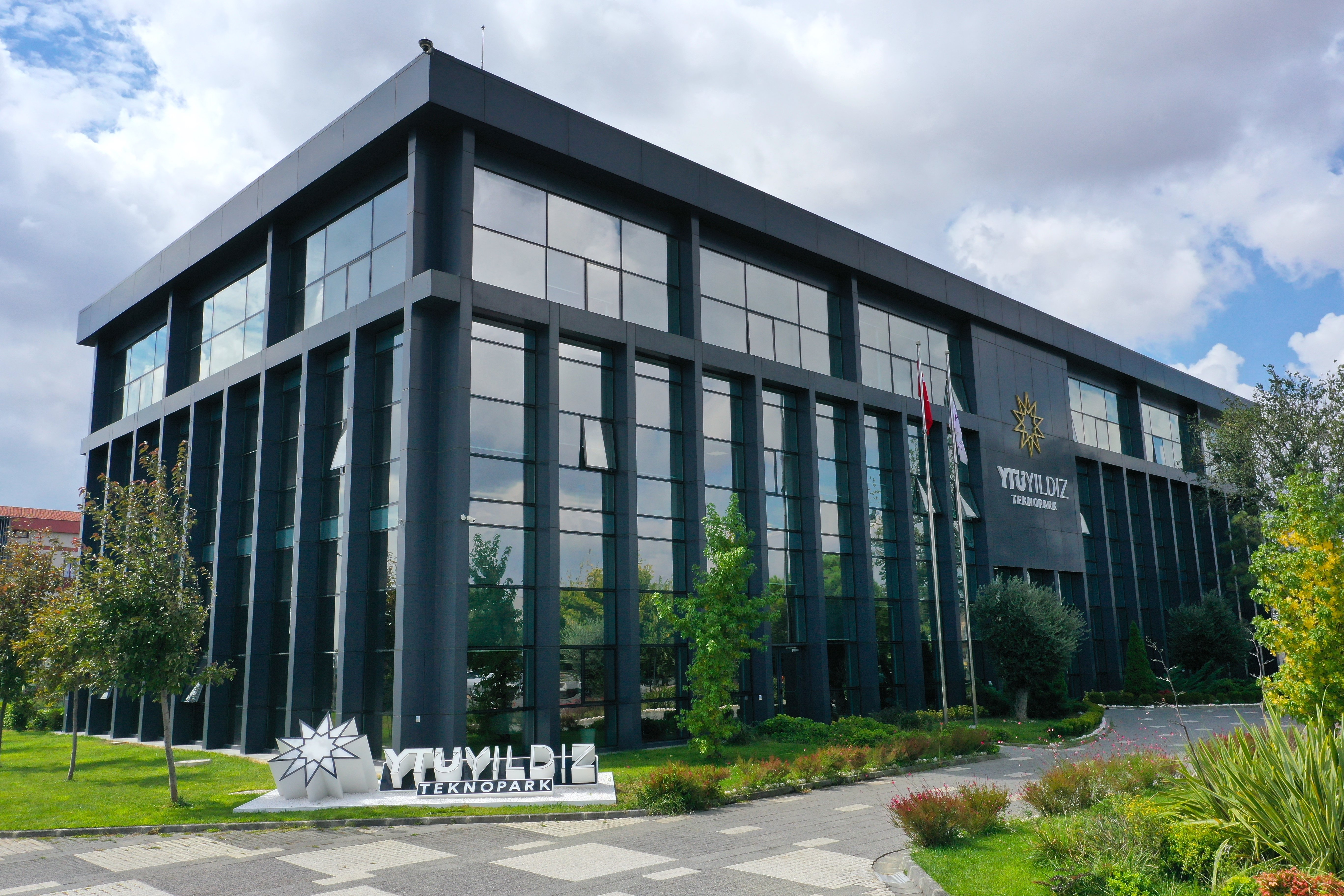 YTÜ Yıldız Teknopark'ın Londra ofisi,