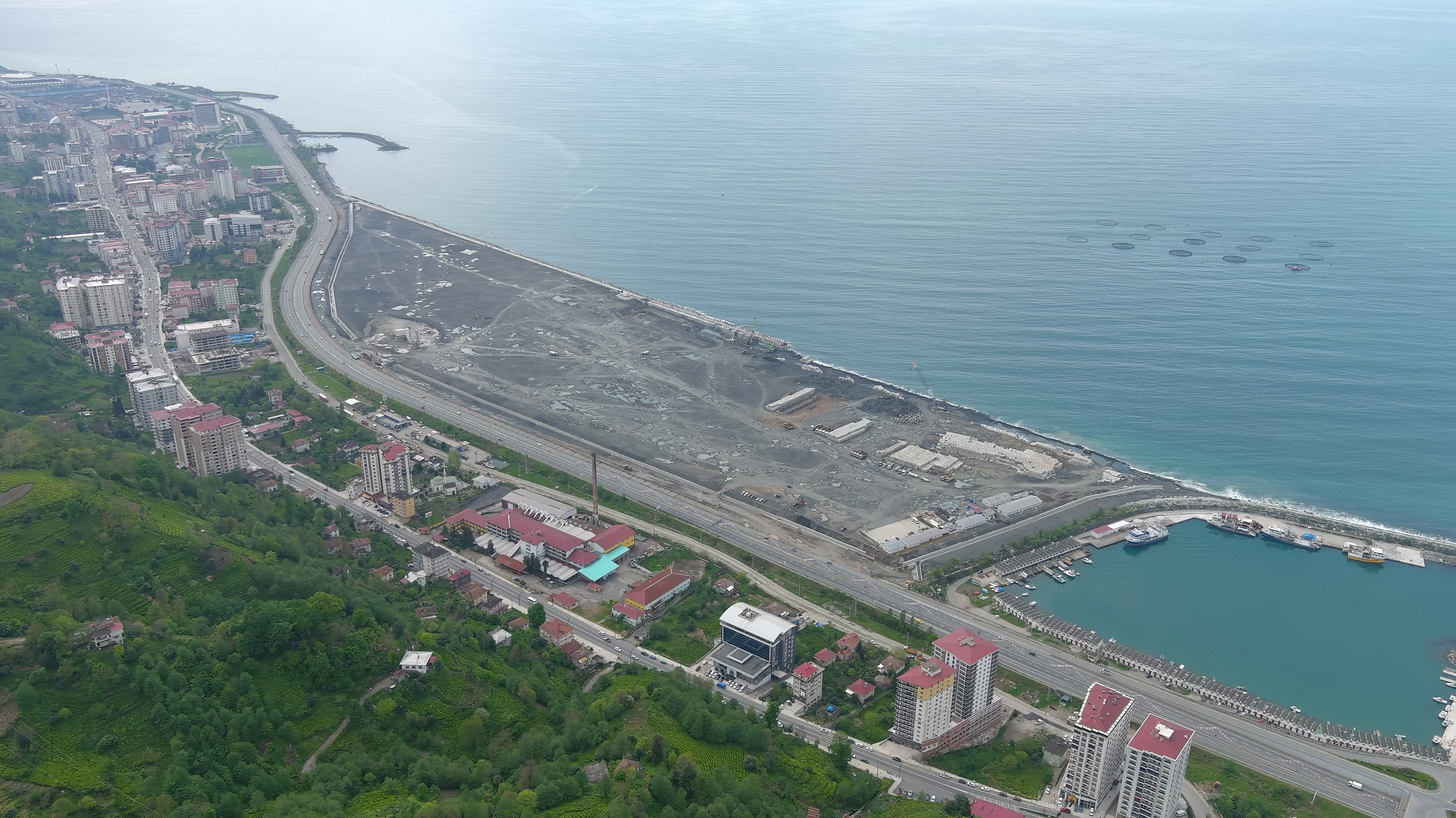 Rize'de deniz dolgusuyla 4.7 milyon