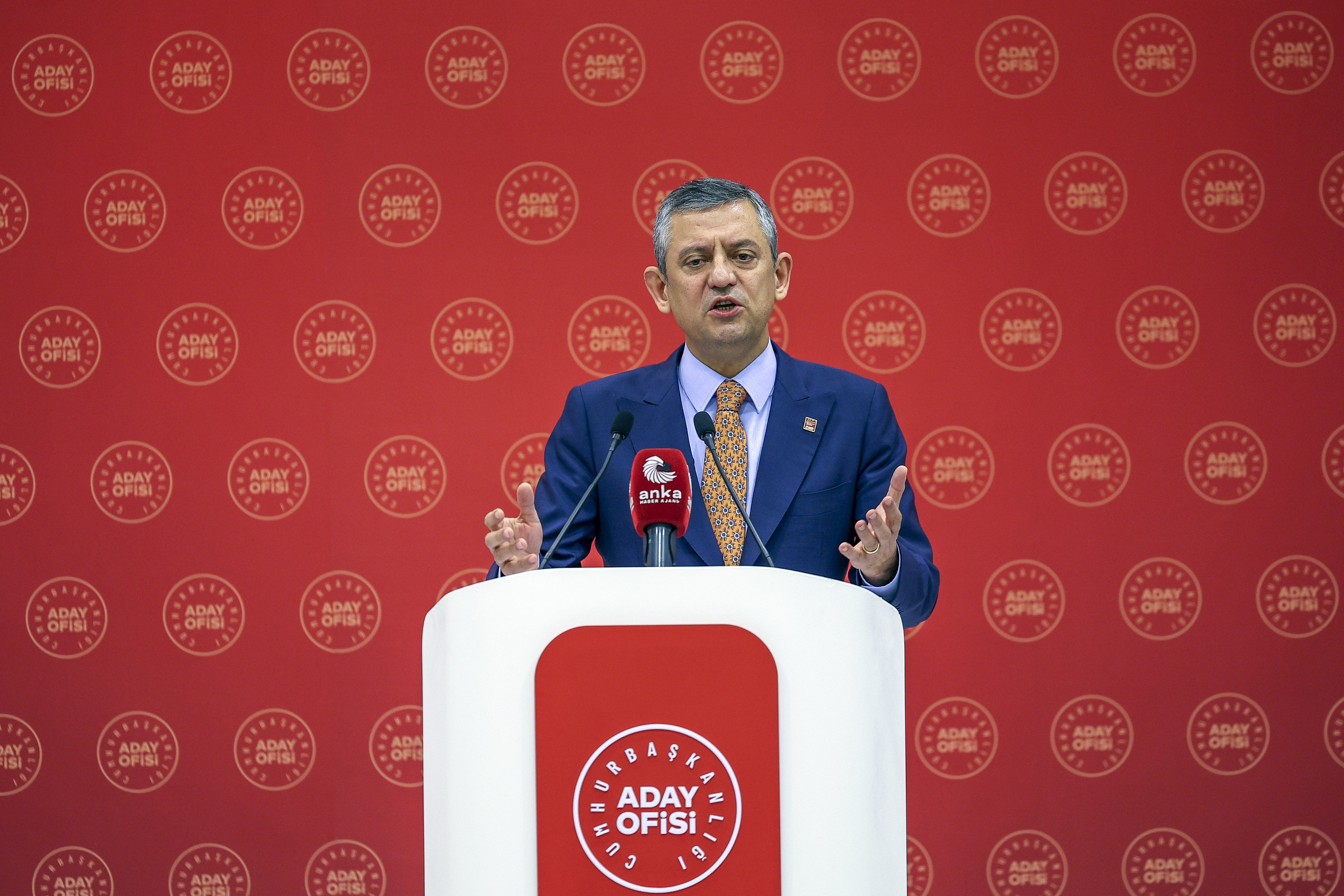 CHP Genel Başkanı Özgür Özel,