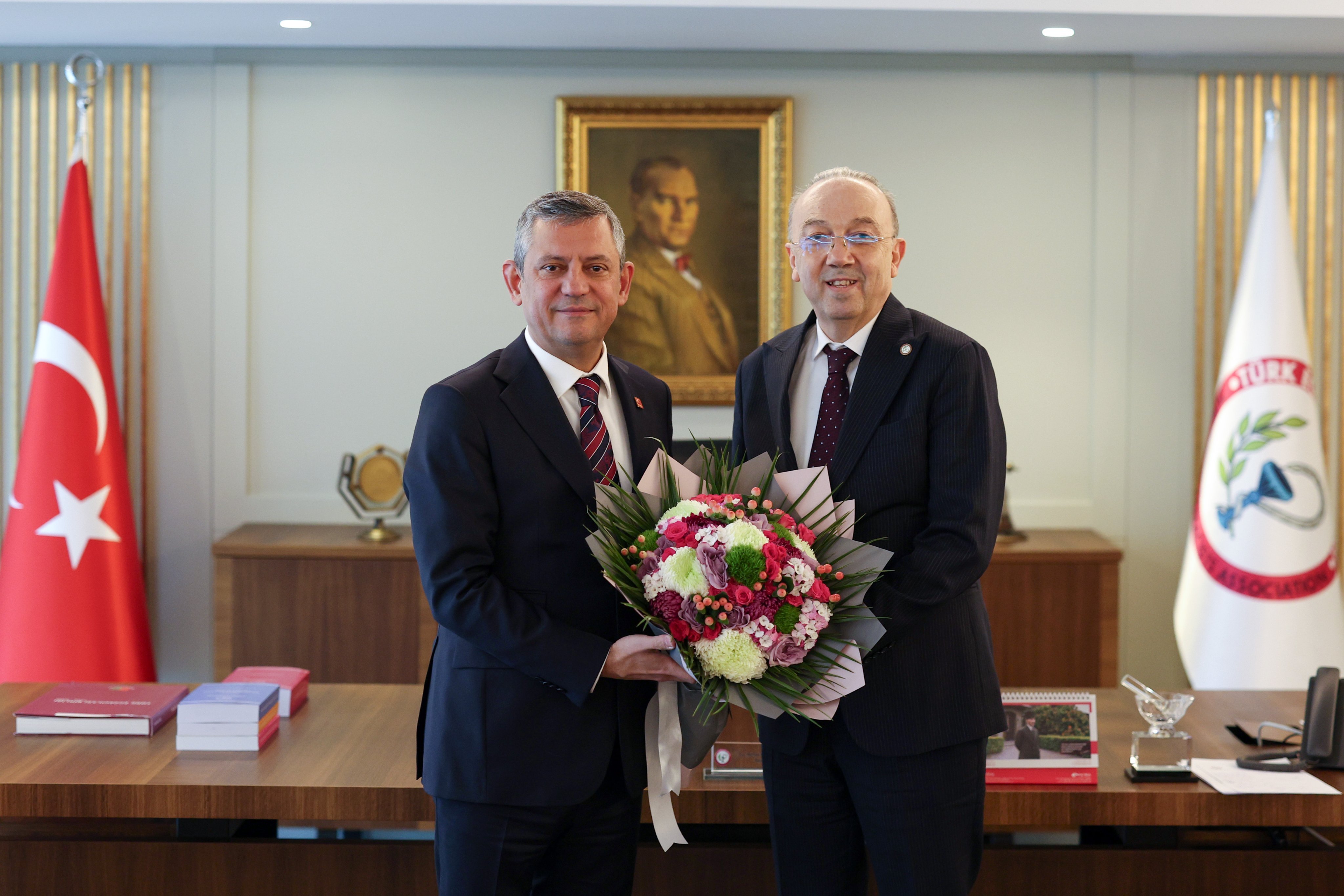 CHP Genel Başkanı Özgür Özel,