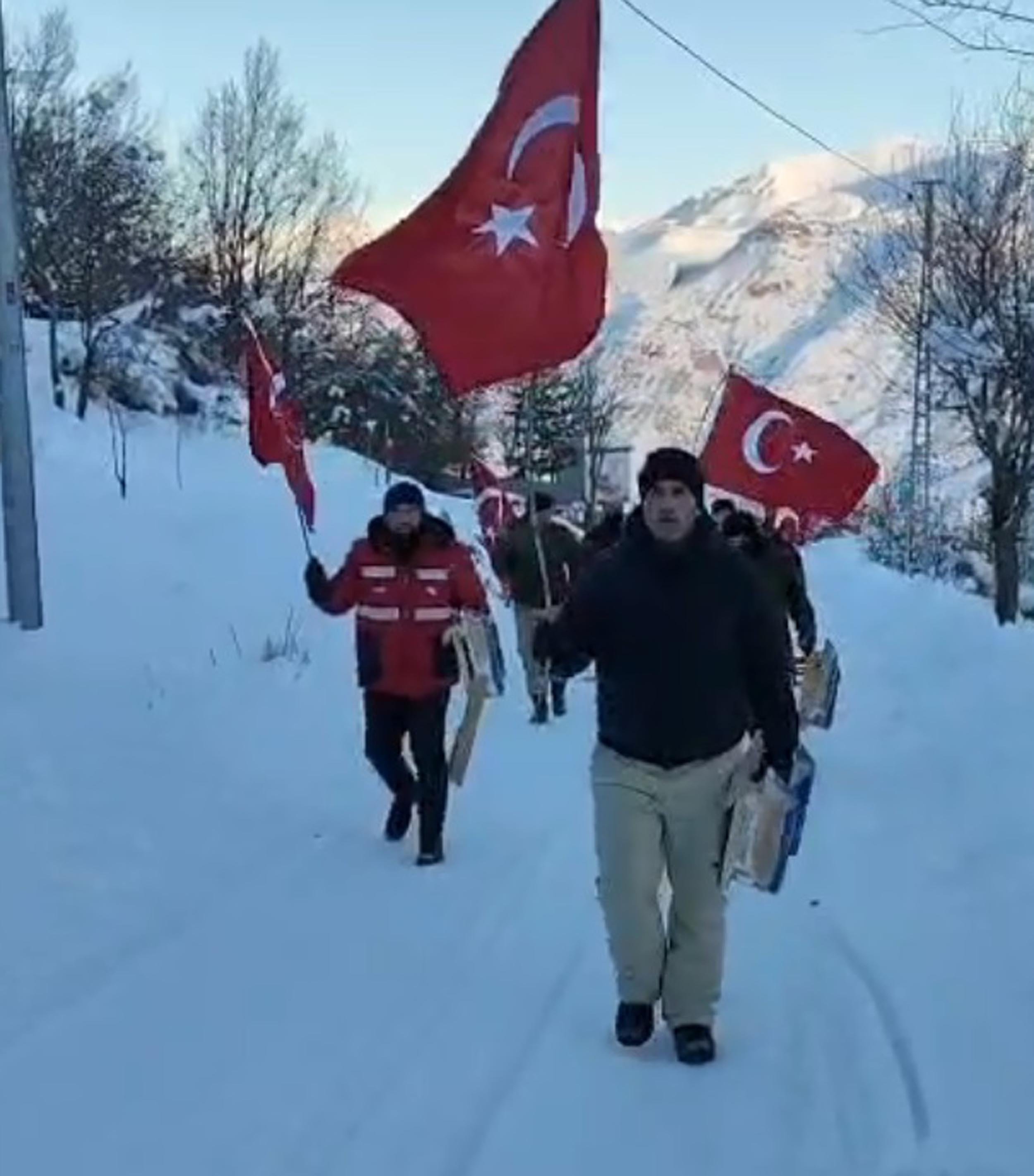 Erzurum İspir'de bir grup genç,