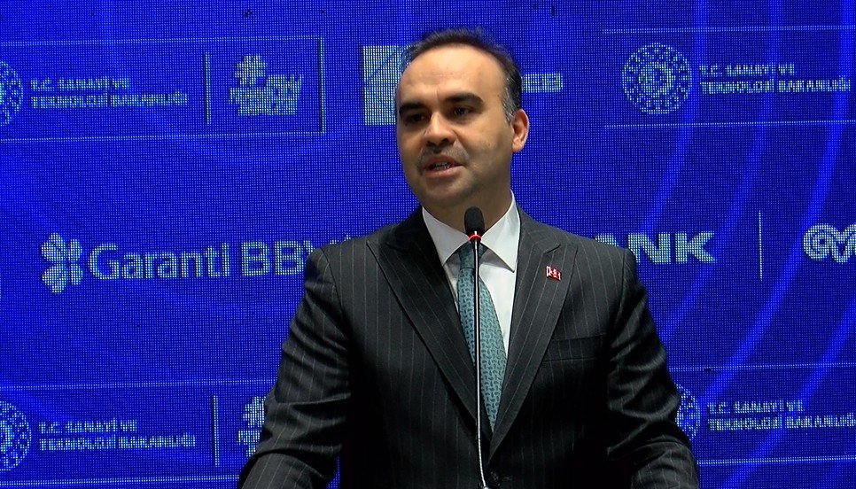 Sanayi ve Teknoloji Bakanı Mehmet