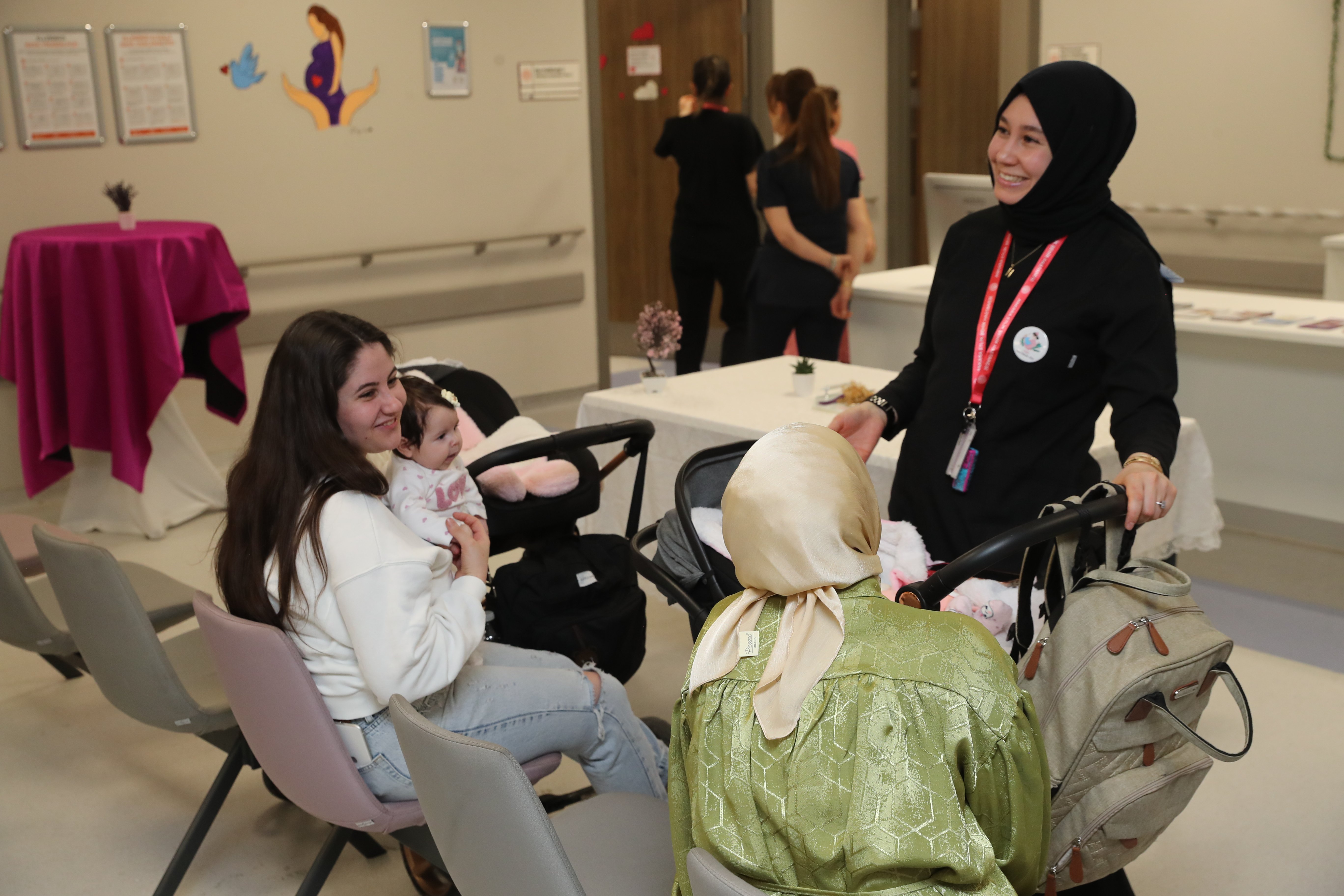 Türkiye’nin İlk ‘Doğum Dostu Ebe Destek Merkezi’ Ankara’da Açıldı: ‘Her Gebeye Bir Ebe’ Yaklaşımı Hayata Geçti