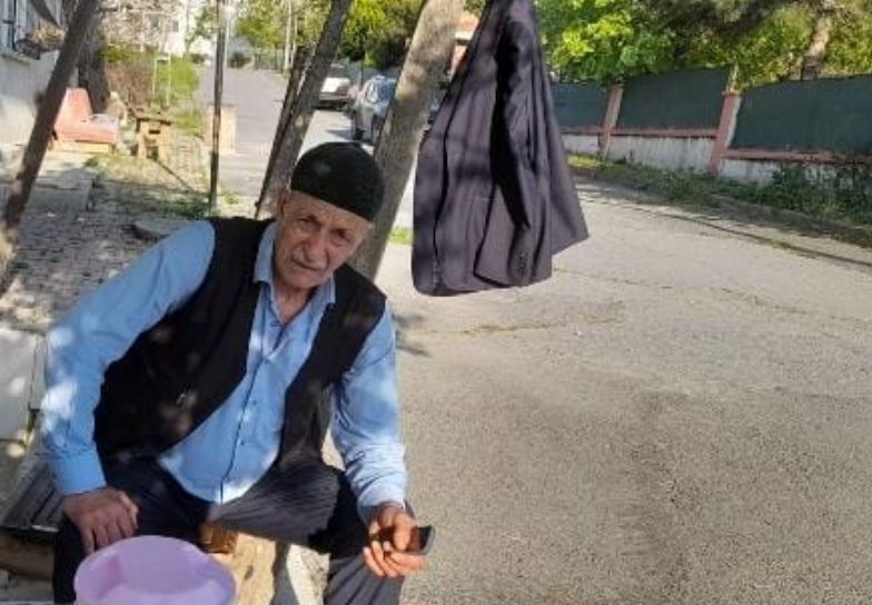 İstanbul Arnavutköy'de bir caminin