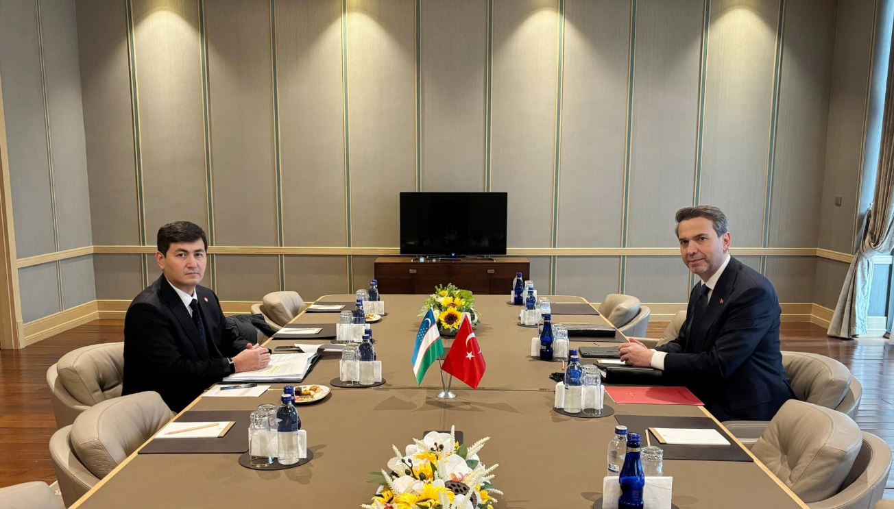 Enerji Bakanı Alparslan Bayraktar, Özbekistanlı