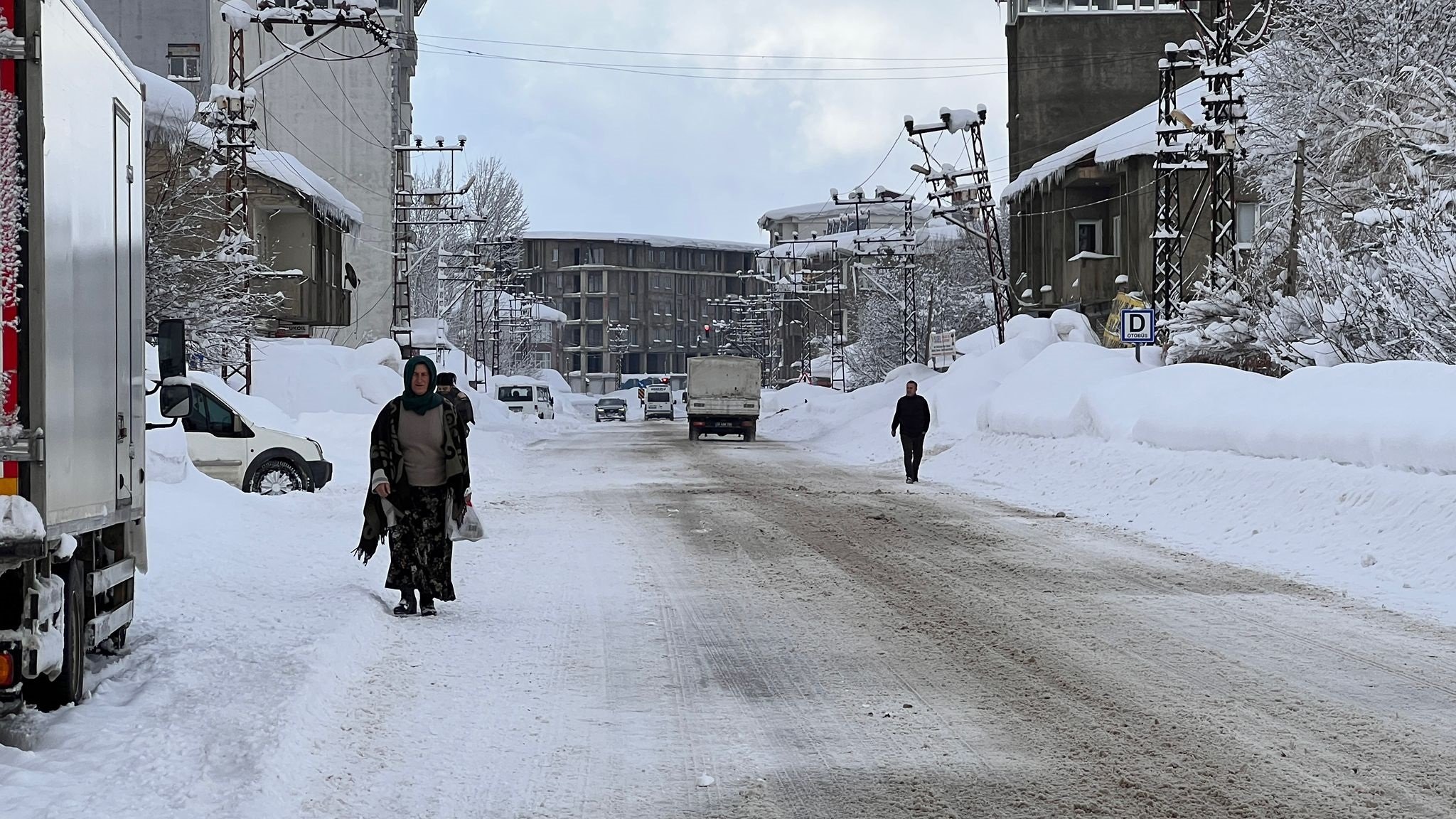 Hakkari'de yoğun kar yağışı