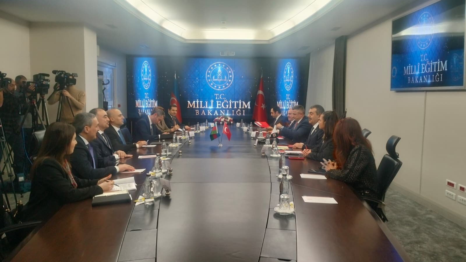 Milli Eğitim Bakanı Tekin, Azerbaycanlı Mevkidaşı Amrullayev ile Görüştü: ‘Eğitim İlişkisini Kurumsallaştırmalıyız’