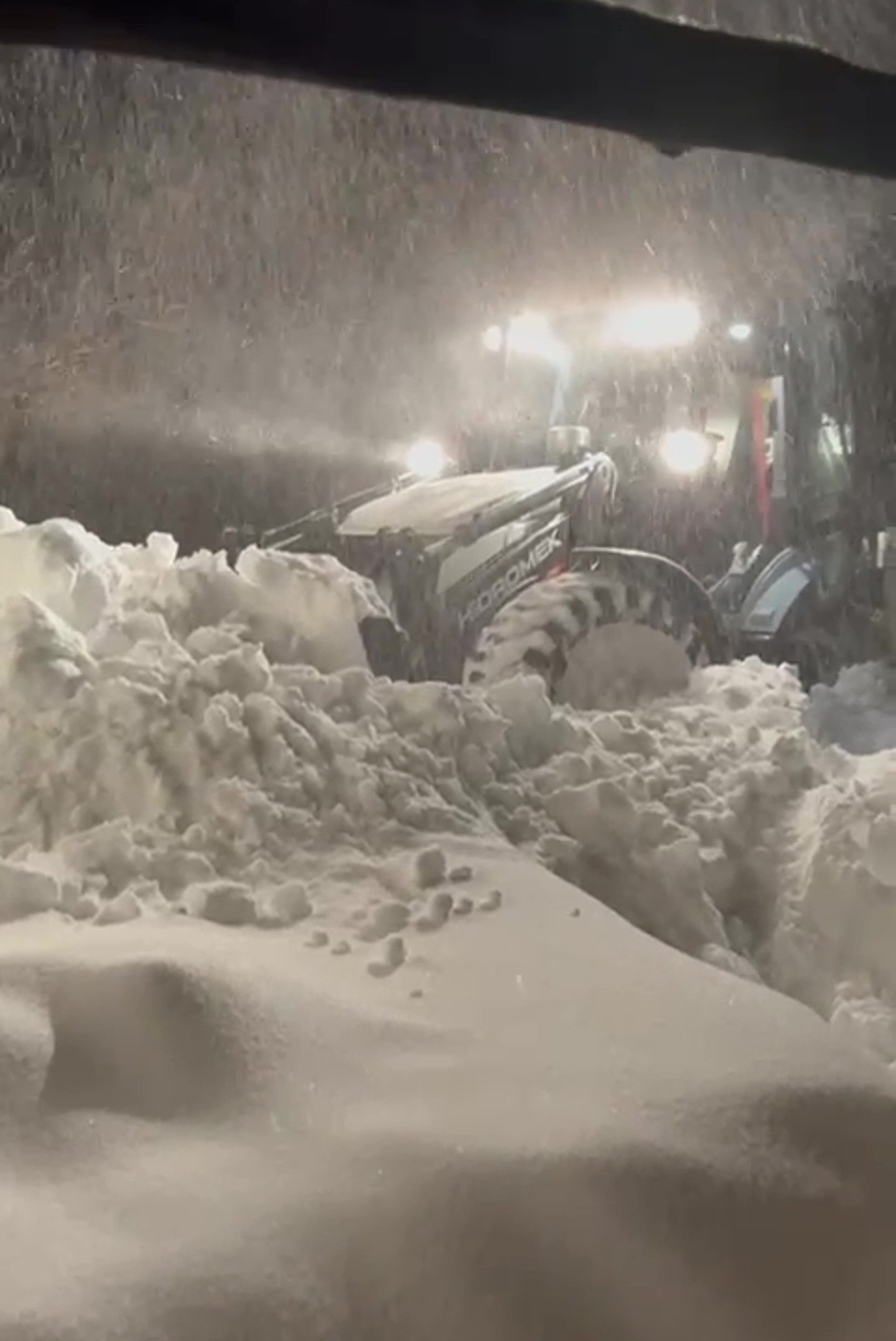 Sivas'ın Kangal ilçesinde, yolu