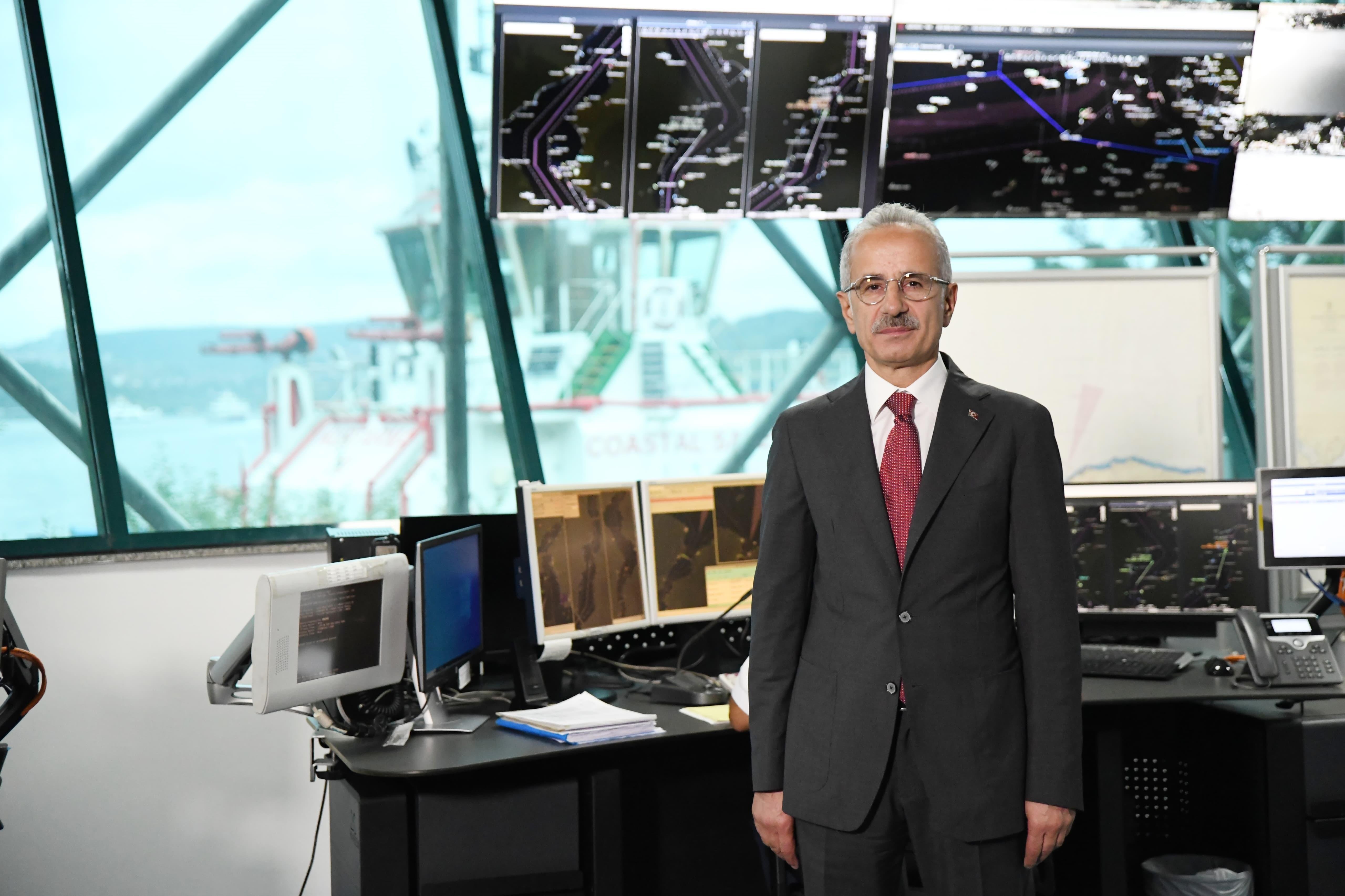 Ulaştırma Bakanı Abdulkadir Uraloğlu, Kıyı