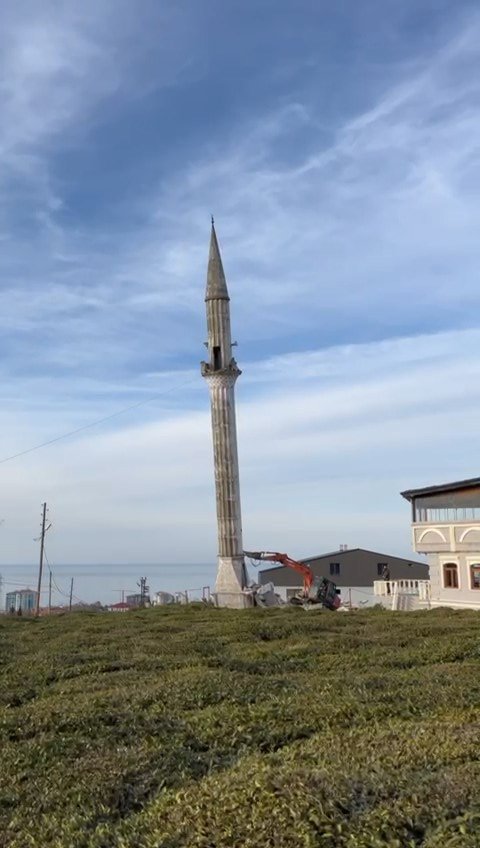 Rize'nin Pazar ilçesinde, yeni cami