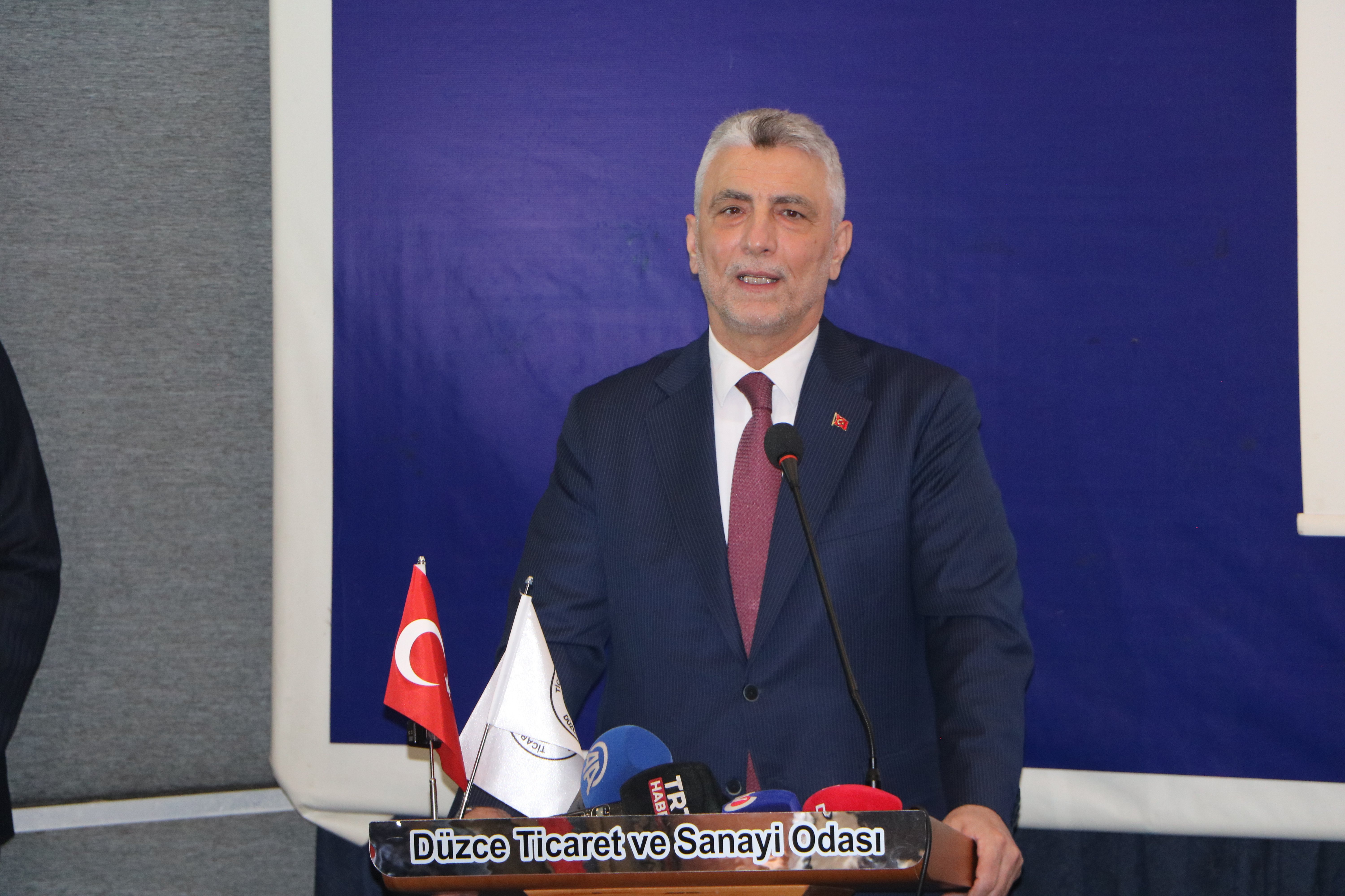 Ticaret Bakanı Bolat’tan Düzce’ye 100 Milyon Liralık Esnaf Kredisi Müjdesi!