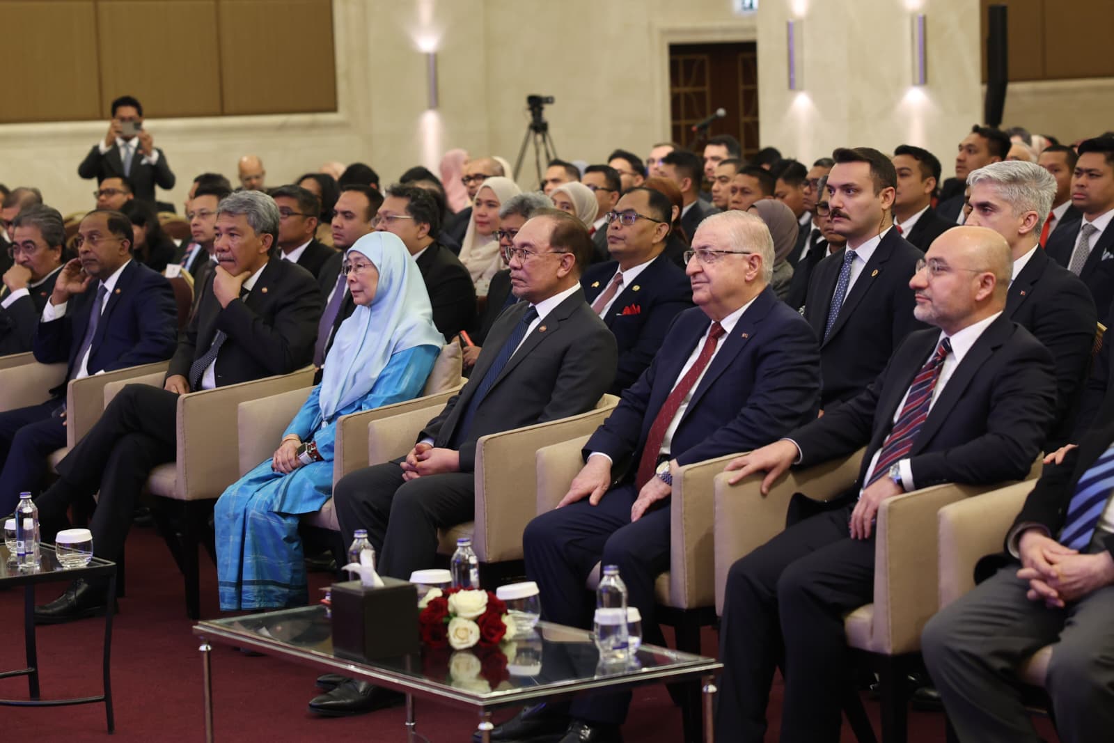 Malezya Başbakanı Enver İbrahim,