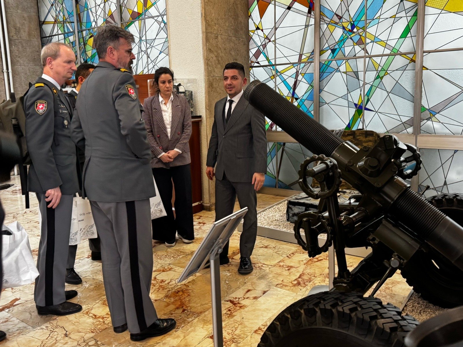 İsviçre Genelkurmay Heyeti MKE’yi Ziyaret Etti: TOLGA ve BORAN Sistemleri Yoğun İlgi Gördü