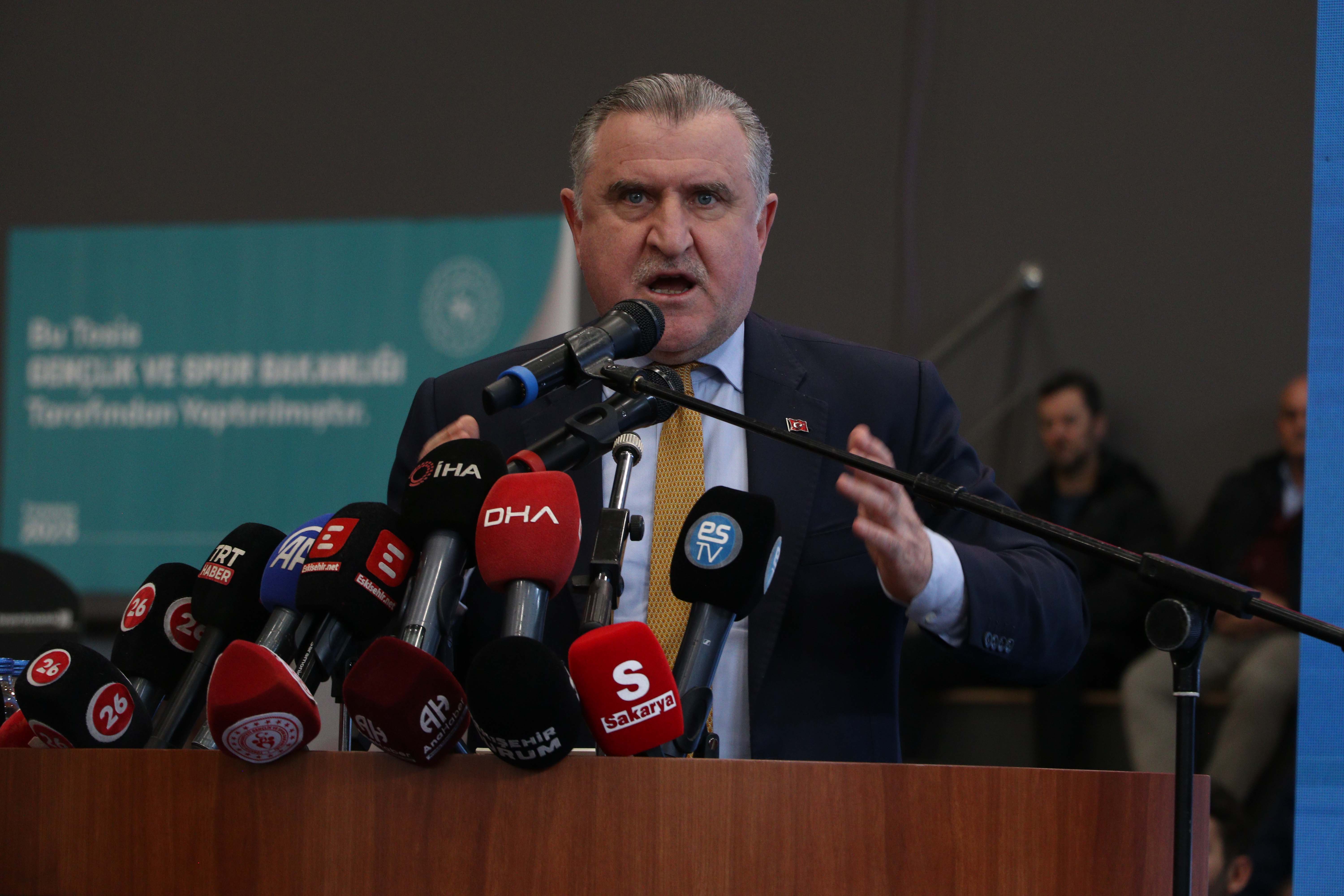 Bakan Aşkın Bak: Türkiye Spor Tesisi Devrimi Yaşıyor, 12 Milyon Kişiye Yüzme Öğrettik