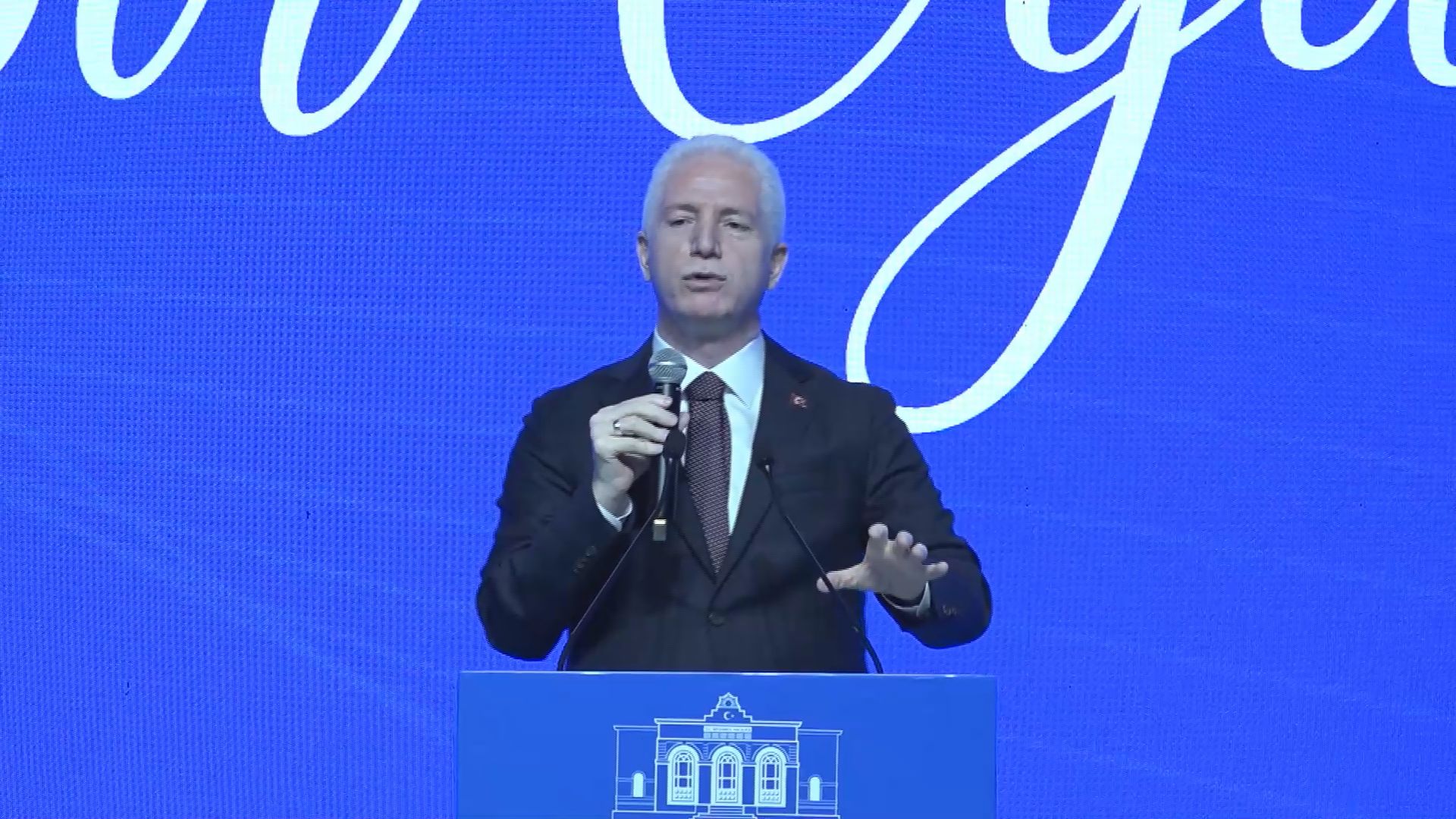 Vali Davut Gül’den Kritik Açıklama: 20 Bin Öğrenciye Valilikten Yemek Desteği Geliyor!