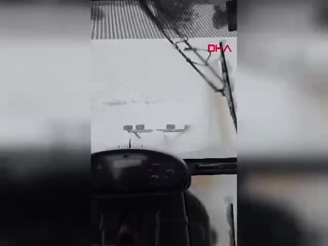 Sivas'ın Şarkışla ilçesinde kar